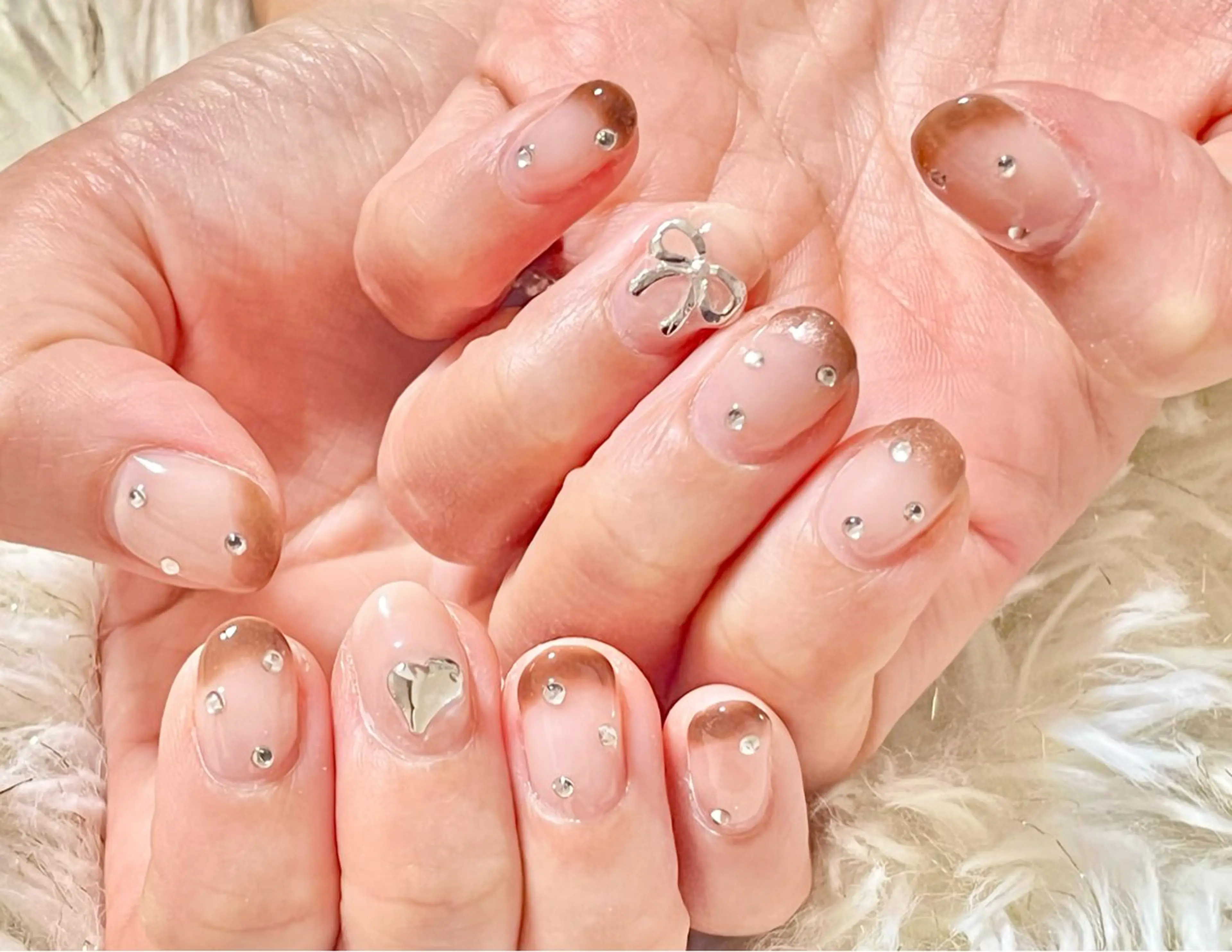 ネイル hohomi .のネイルデザイン