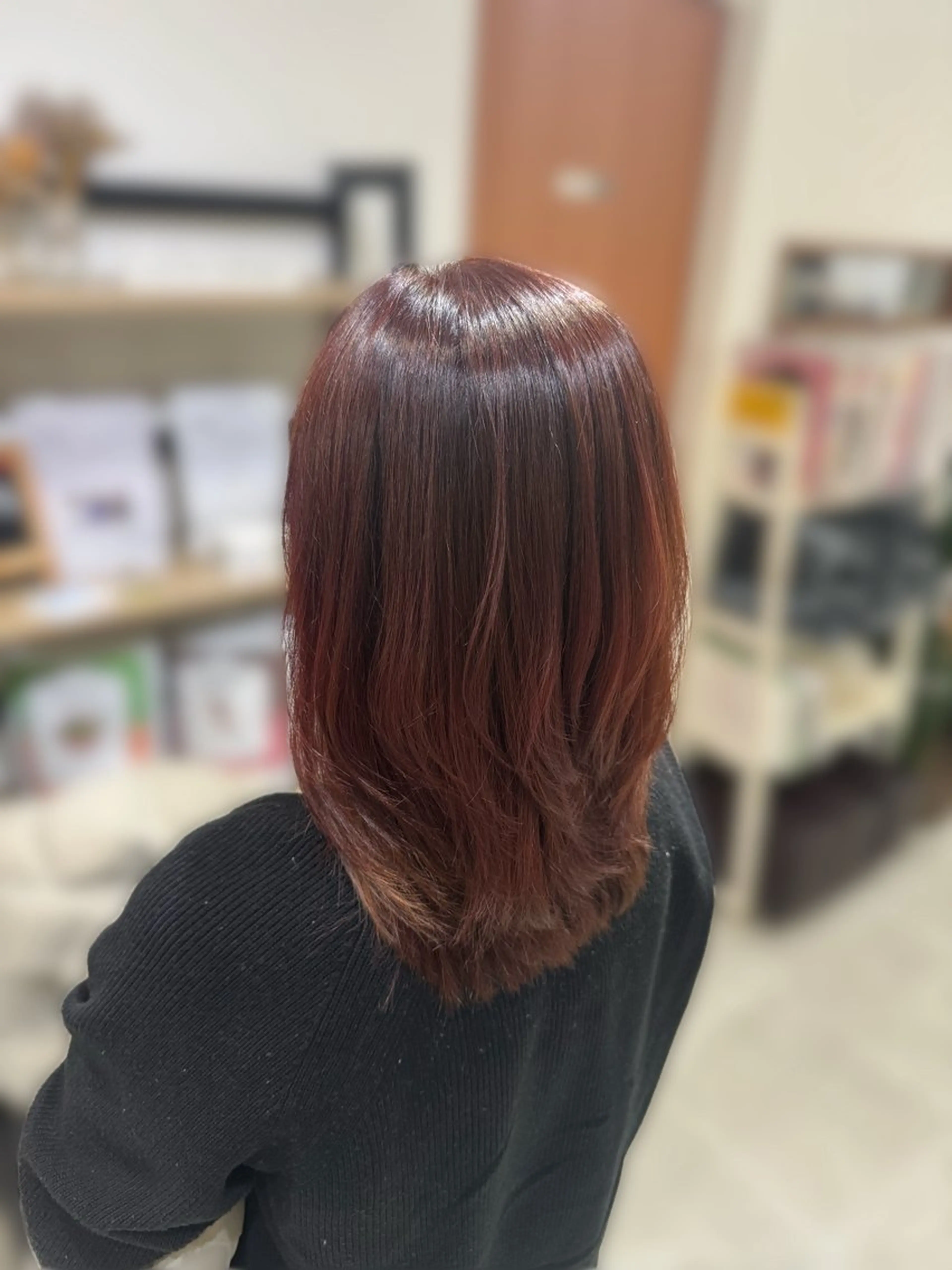 ミディアム ピンクブラウン 韓国風ヘア レイヤーカット カット ヘアカラー 藤田 紋芽 Jr.stylistのヘアスタイル