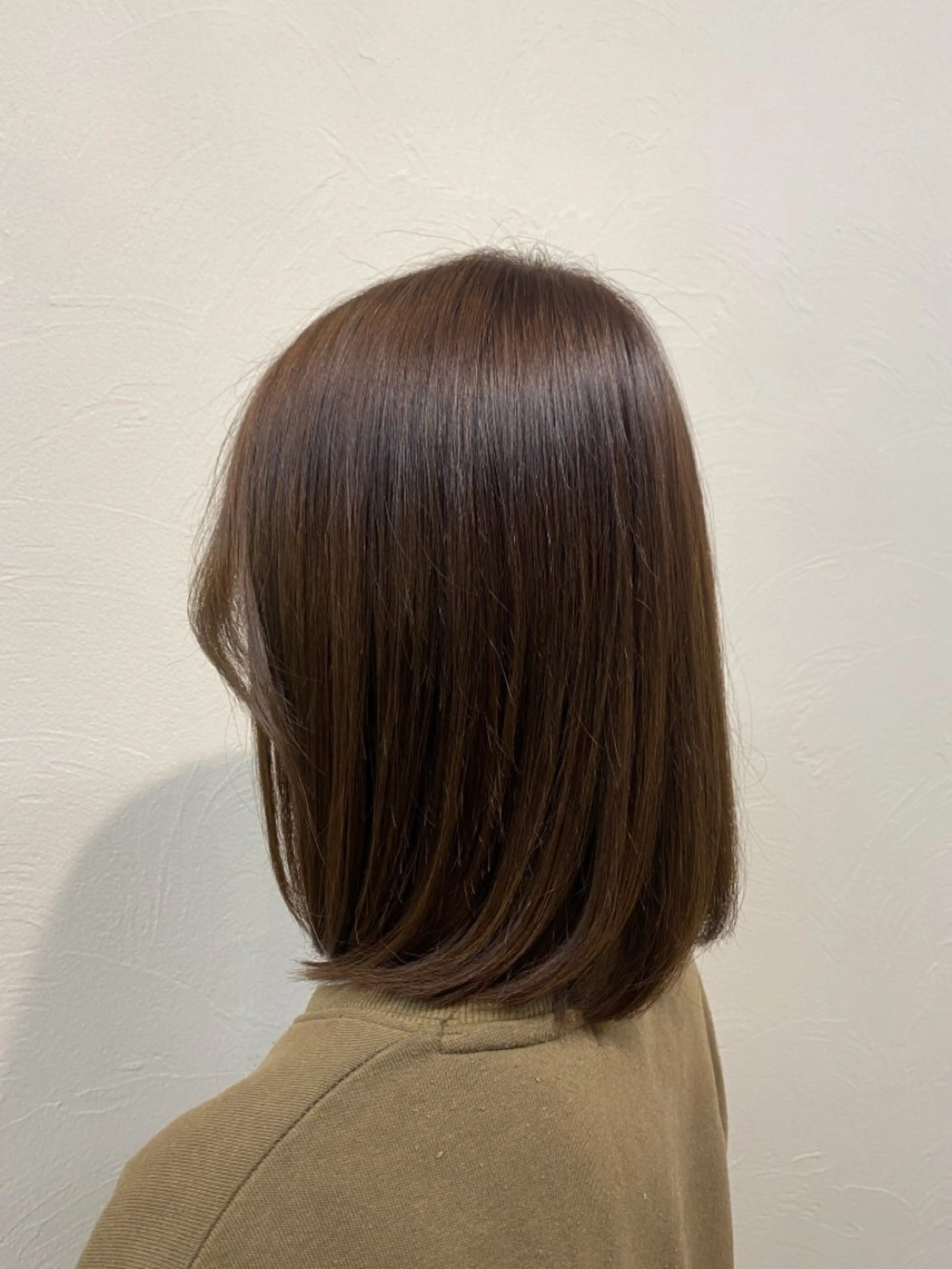 ミディアム ユウリ YURIのヘアスタイル