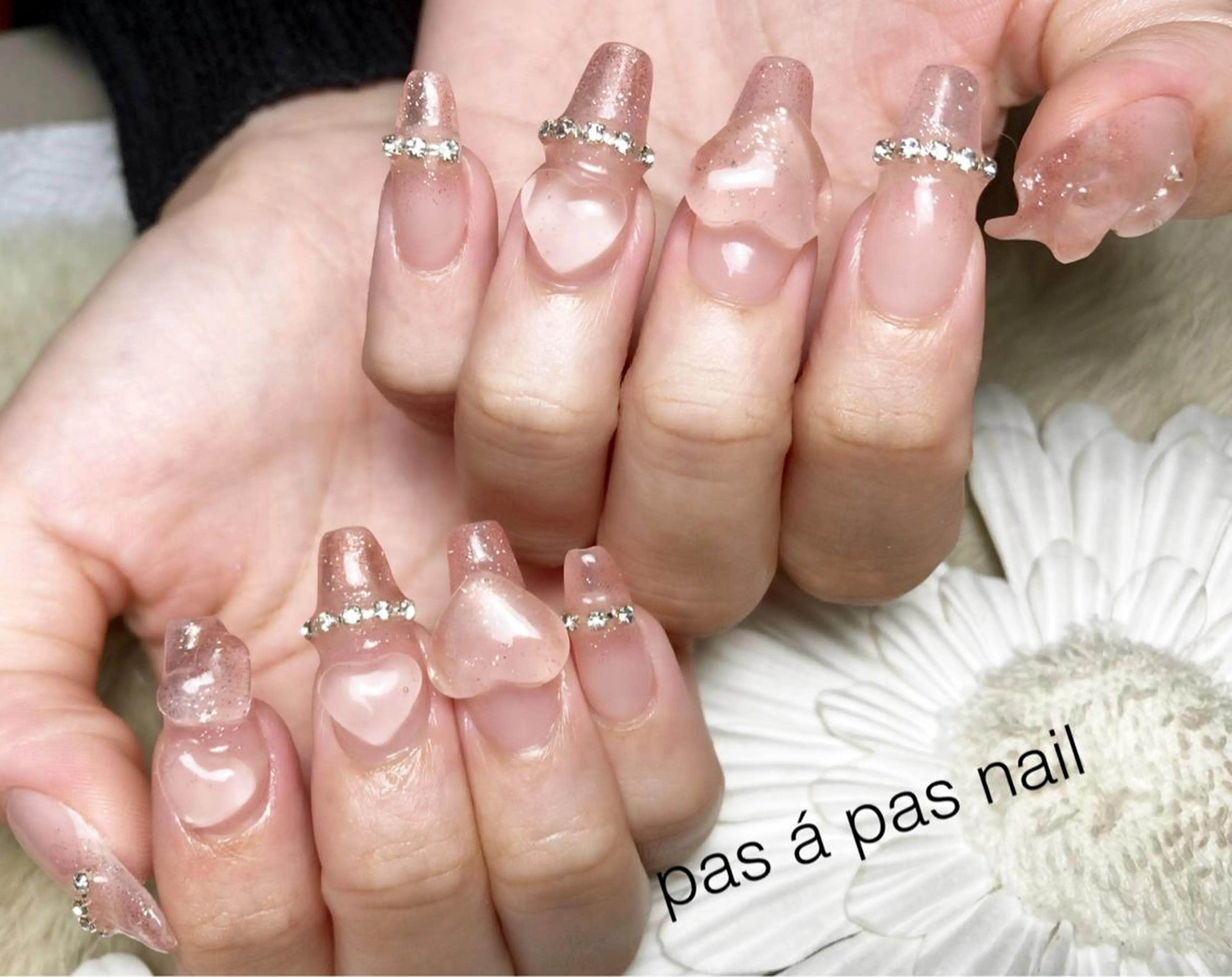 ネイル ハンドネイル Yakko pas á pasのネイルデザイン