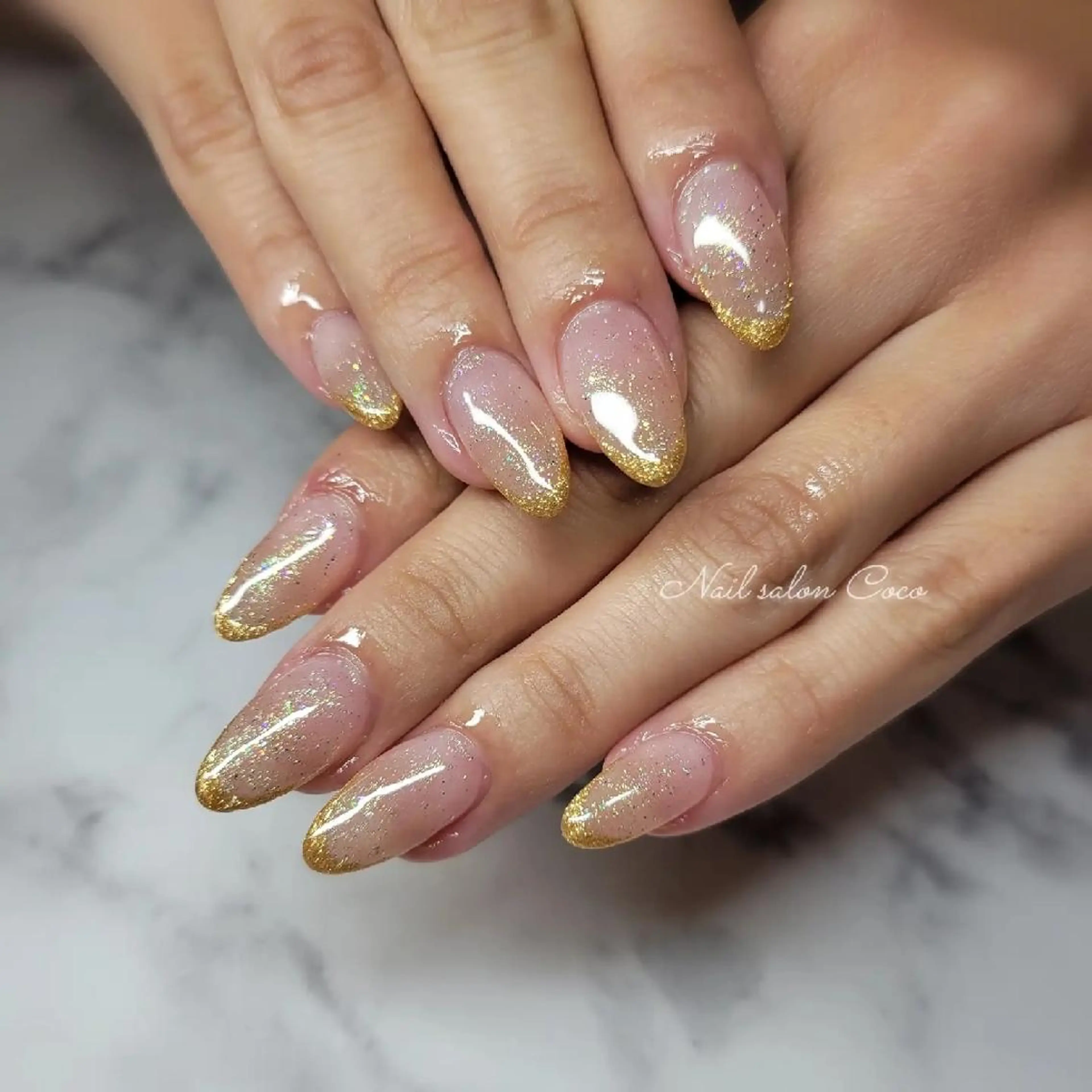 ネイル フレンチネイル ジェルネイル ラメ(グリッター) ニュアンスネイル 冬ネイル ハンドネイル Nail salon Coco所属・Nail salon Coco【溝の口駅】のネイルデザイン