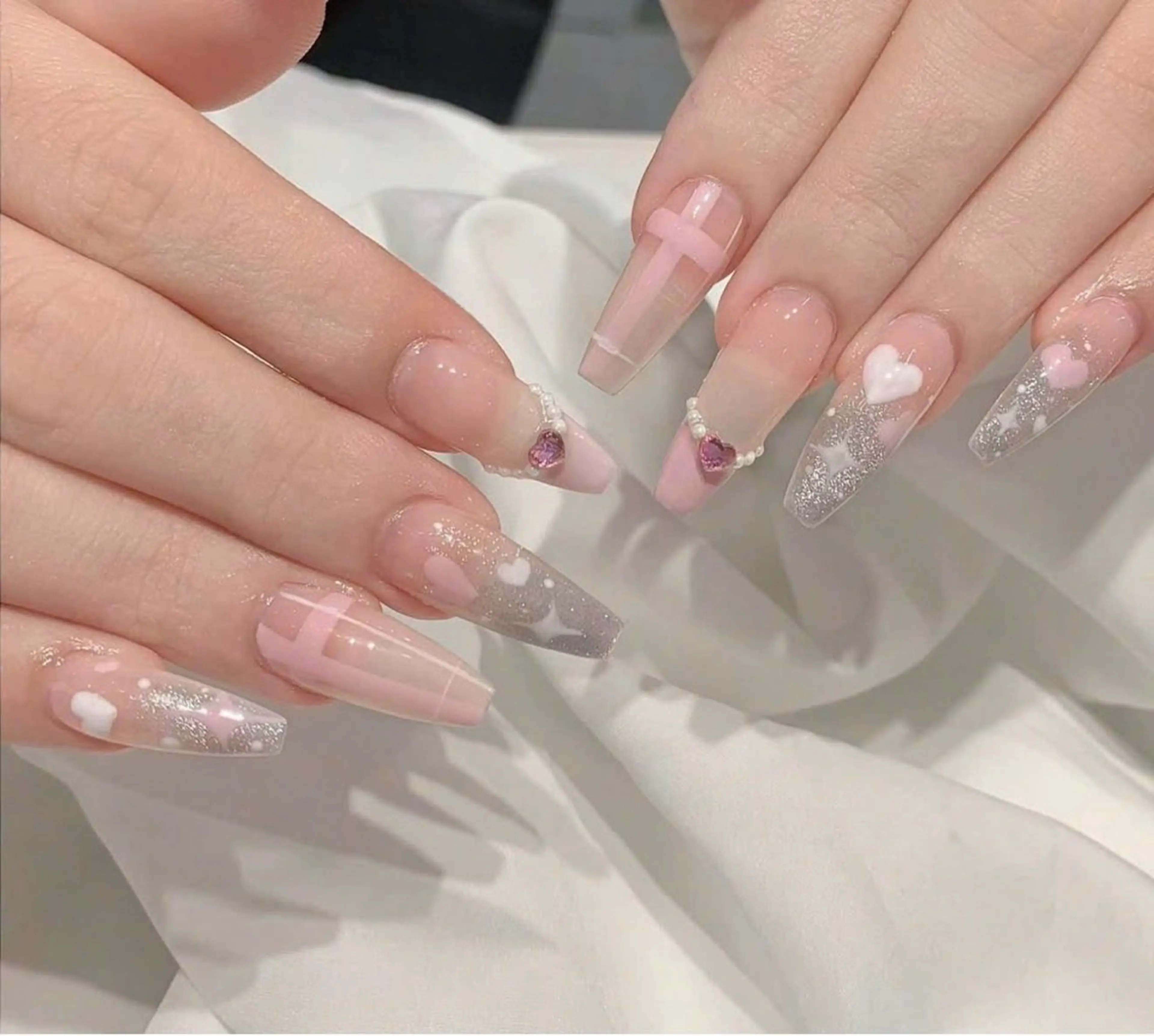 ネイル アニマル柄 オーロラネイル チークネイル フラッシュネイル ジェルネイル Lina nail所属・Lunaa 池袋のネイルデザイン