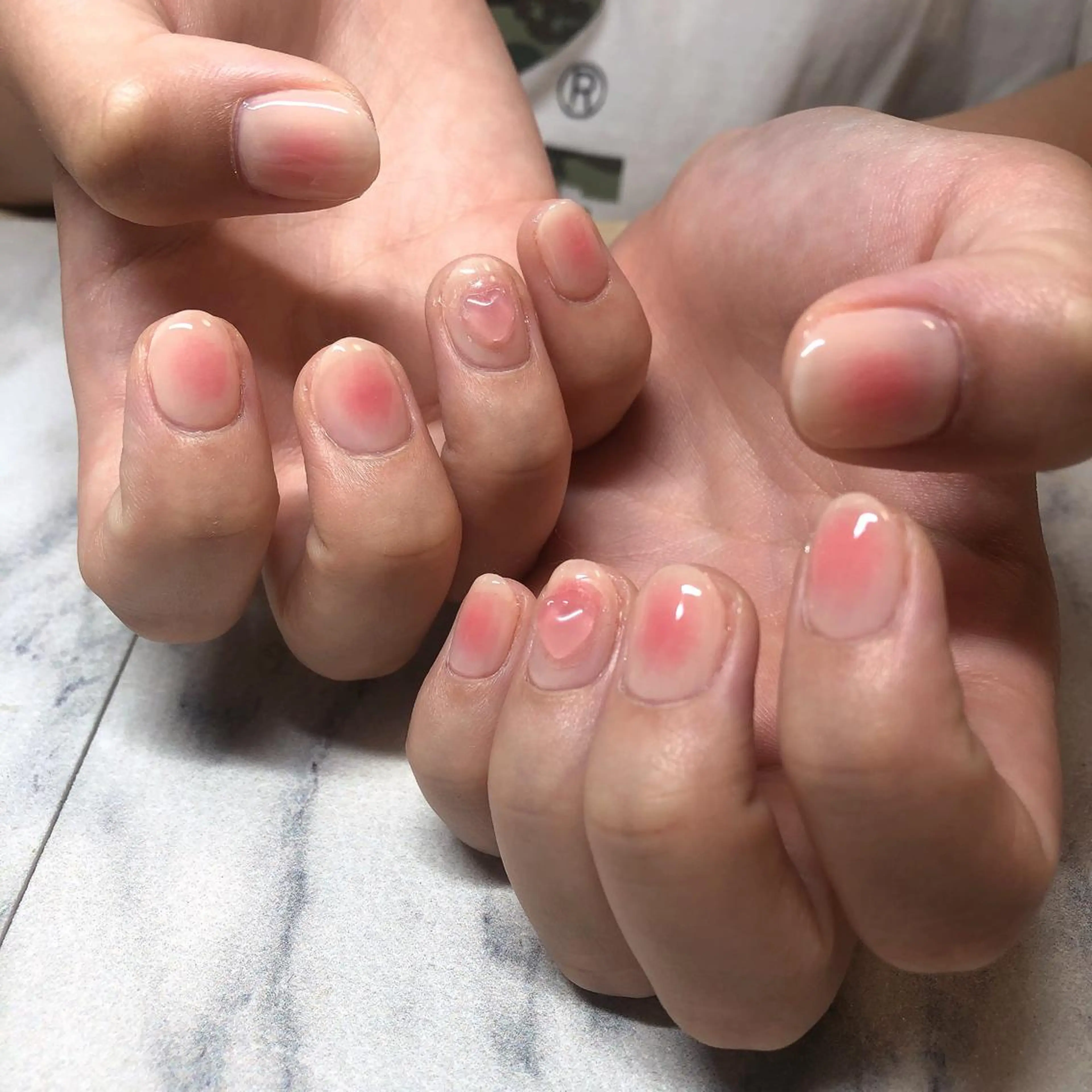 ネイル チークネイル 結城 怜菜のネイルデザイン