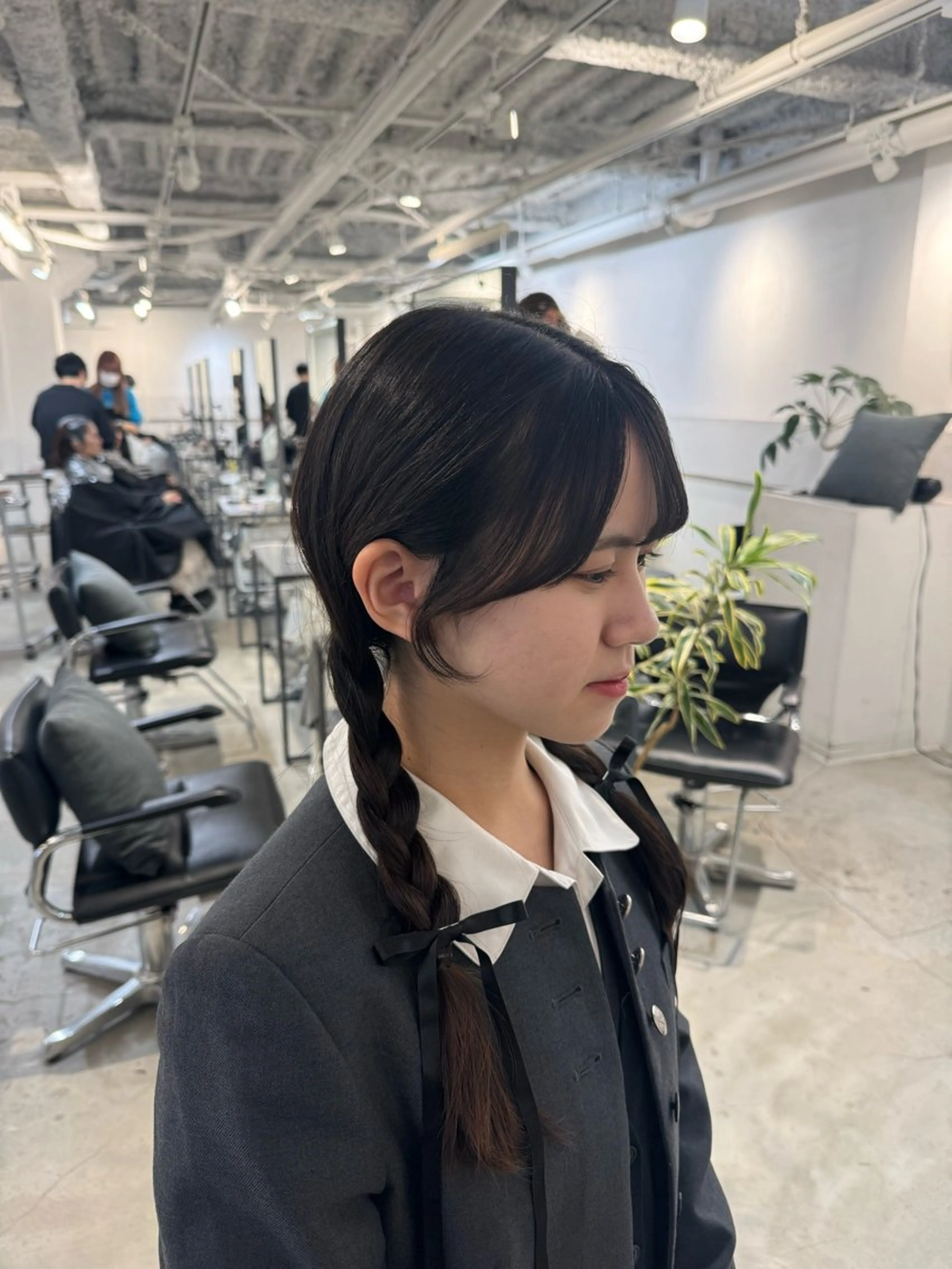 セミロング カット ヘアカラー トリートメント 顔周りcut・ご相談 =新宿しずく🇰🇷のヘアスタイル