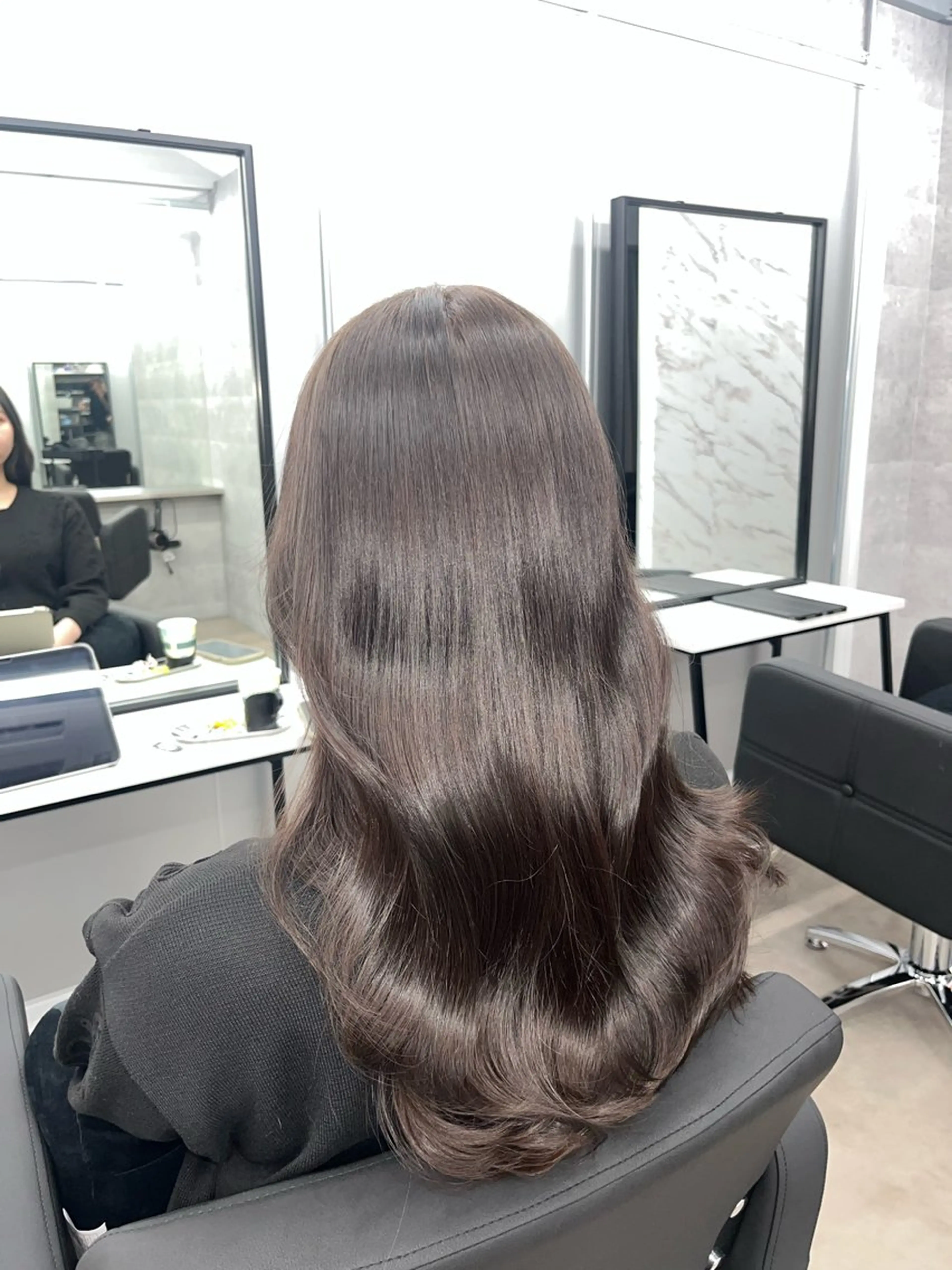 セミロング カラー パーマ 🌈艶髪/髪質改善 新宿itouのヘアスタイル