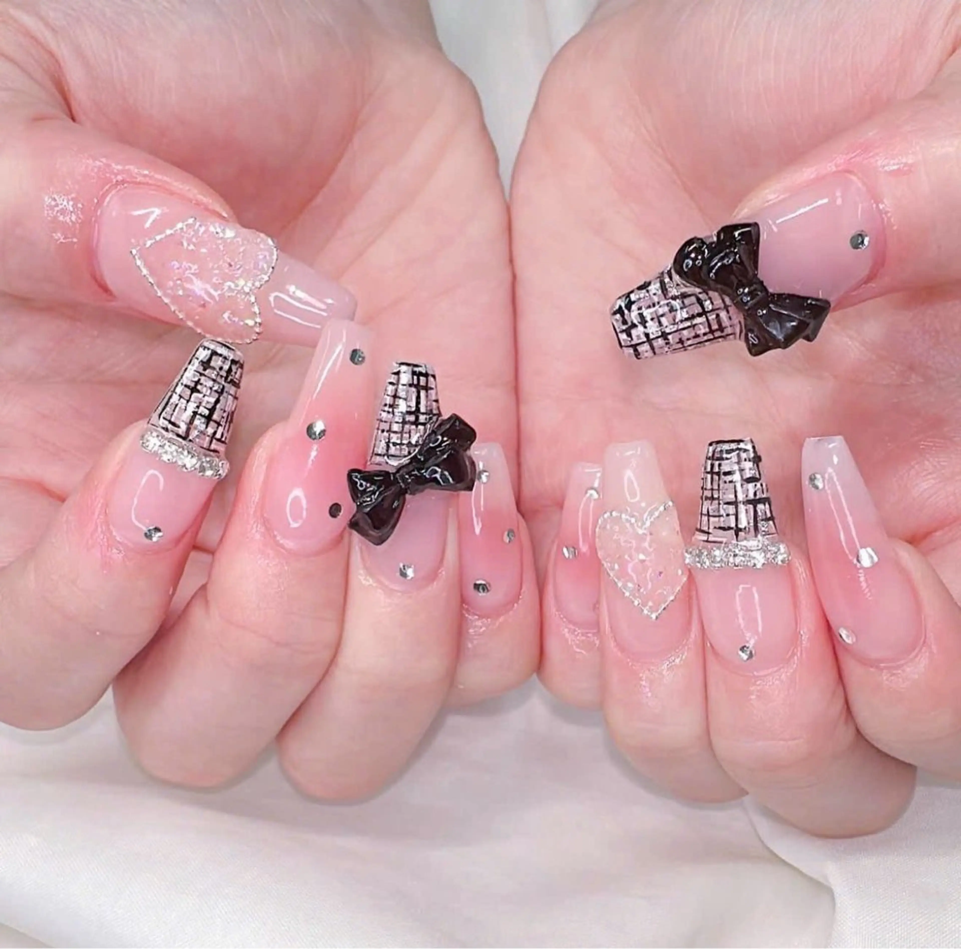 ネイル Lyna 池袋のネイルデザイン