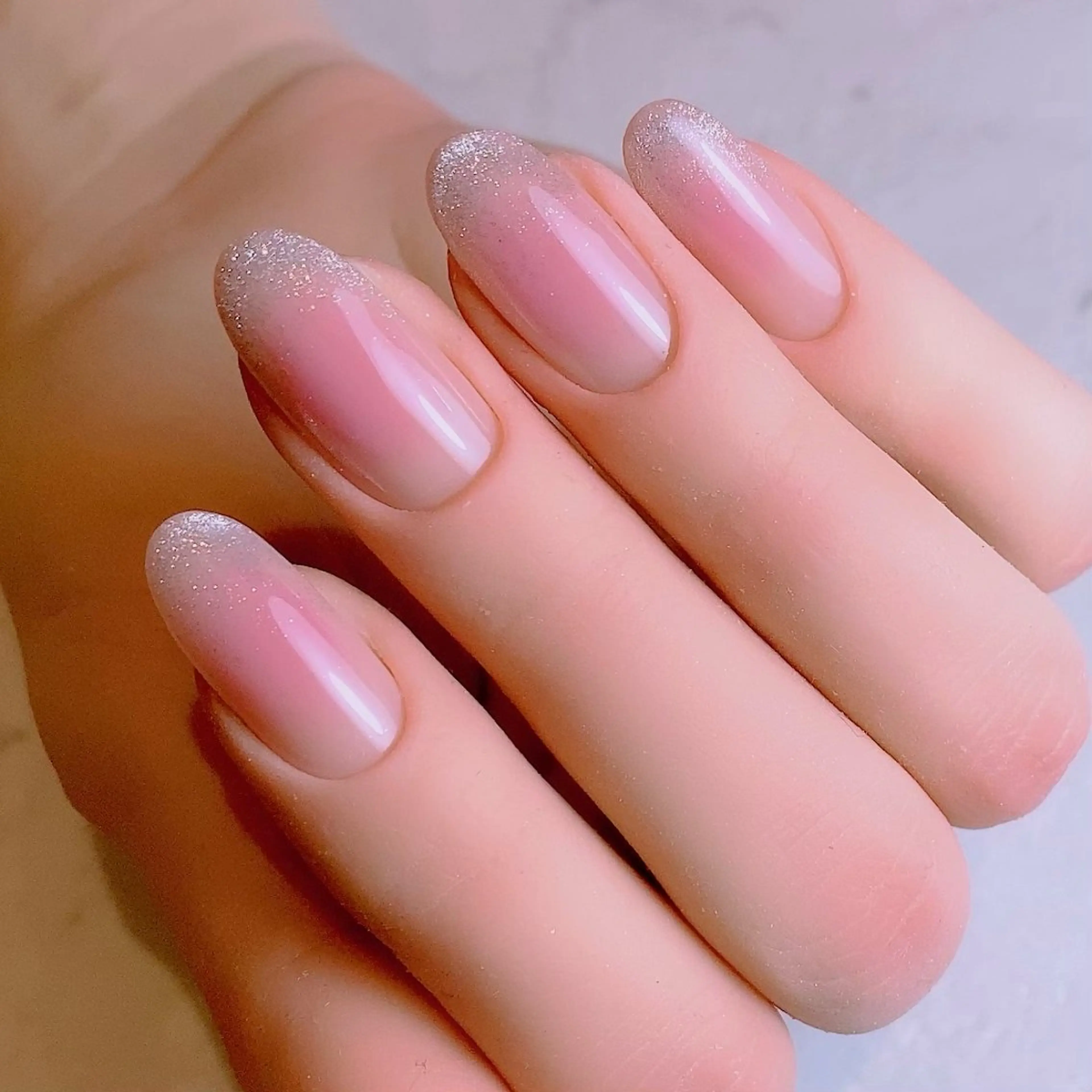 ネイル チークネイル マグネットネイル プライベートサロン Rのネイルデザイン