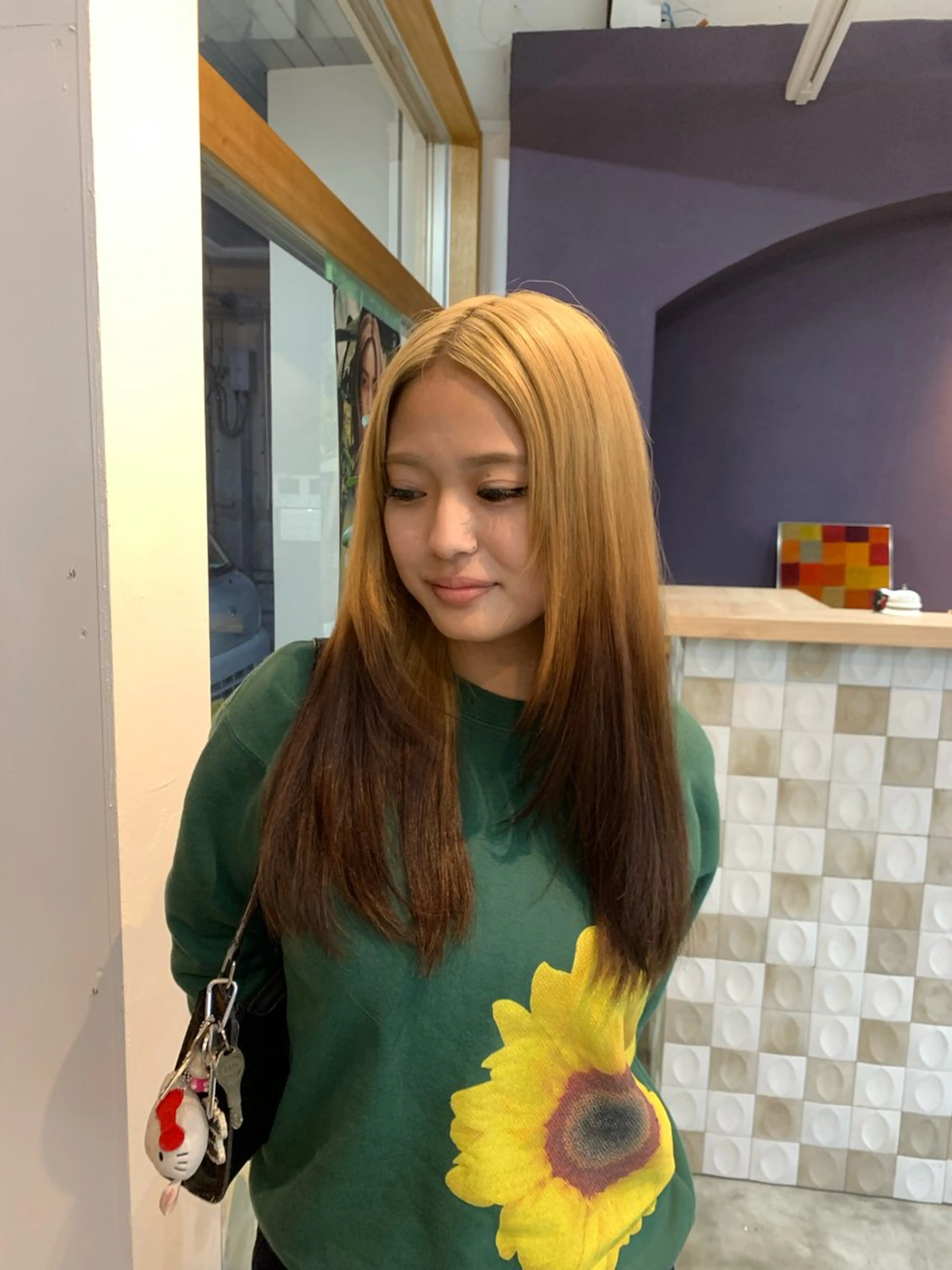 カット Niina→ anan AVEDAのヘアスタイル