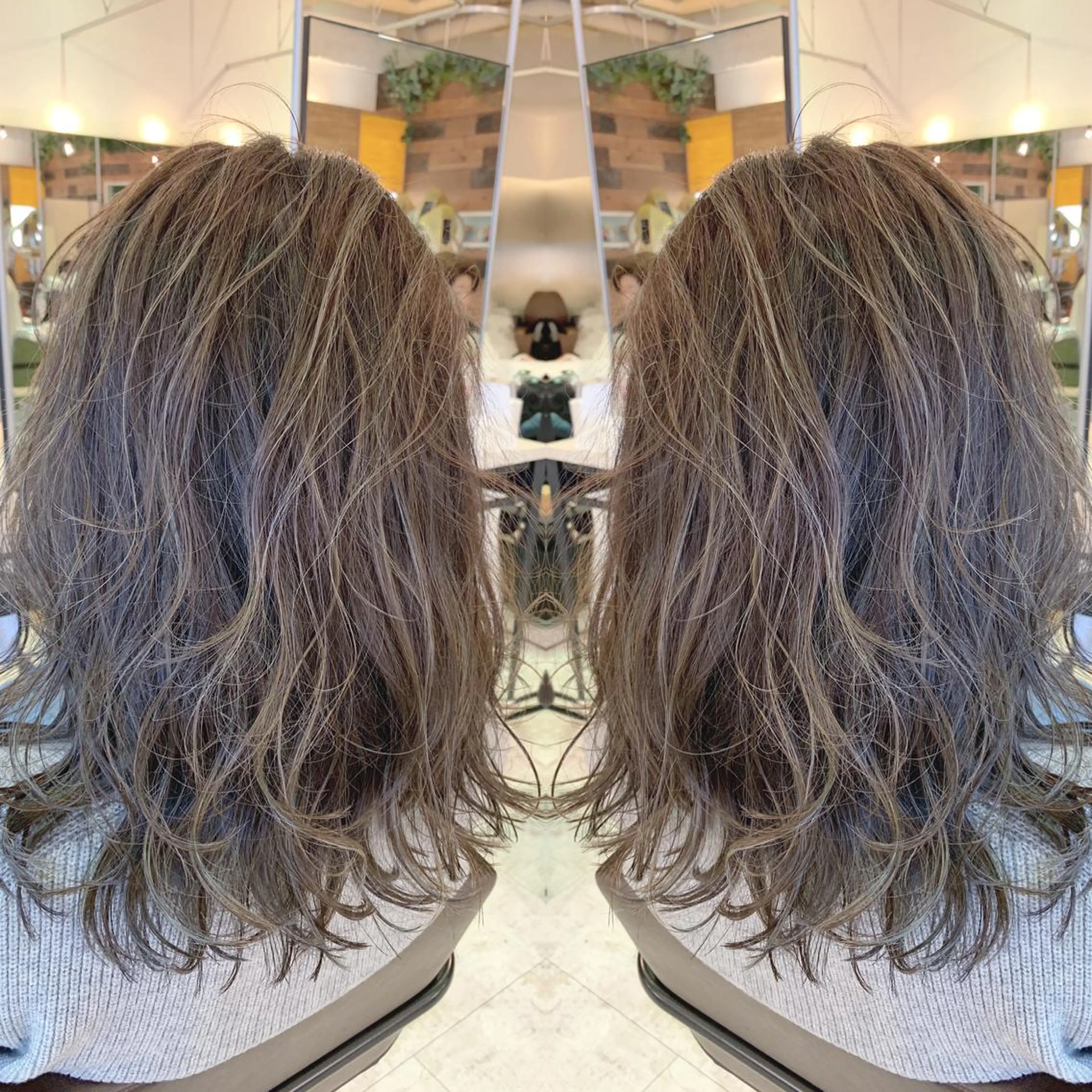 セミロング カラー ハイライトカラー イルミナカラー ハイライト 青木 茂樹⭐️ 透明感カラーのヘアスタイル