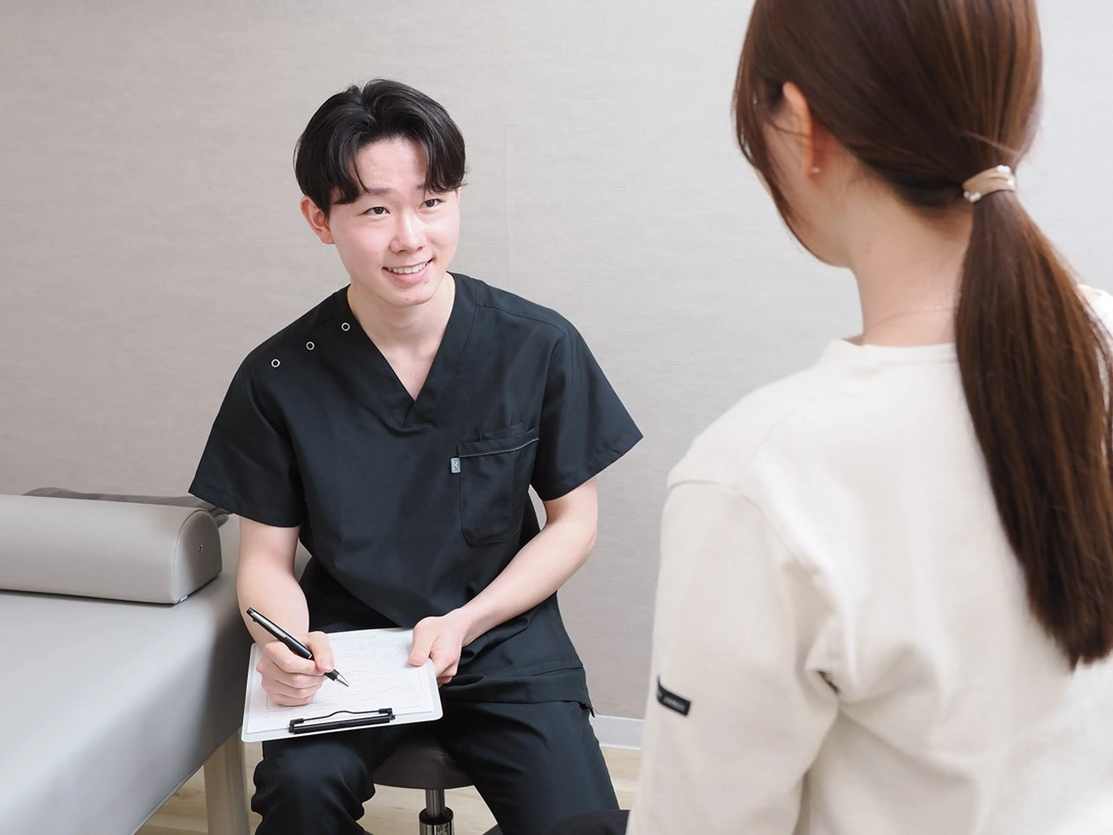 姿勢・骨盤矯正・整体 にこ整骨院・整体院のエステ・リラクイメージ