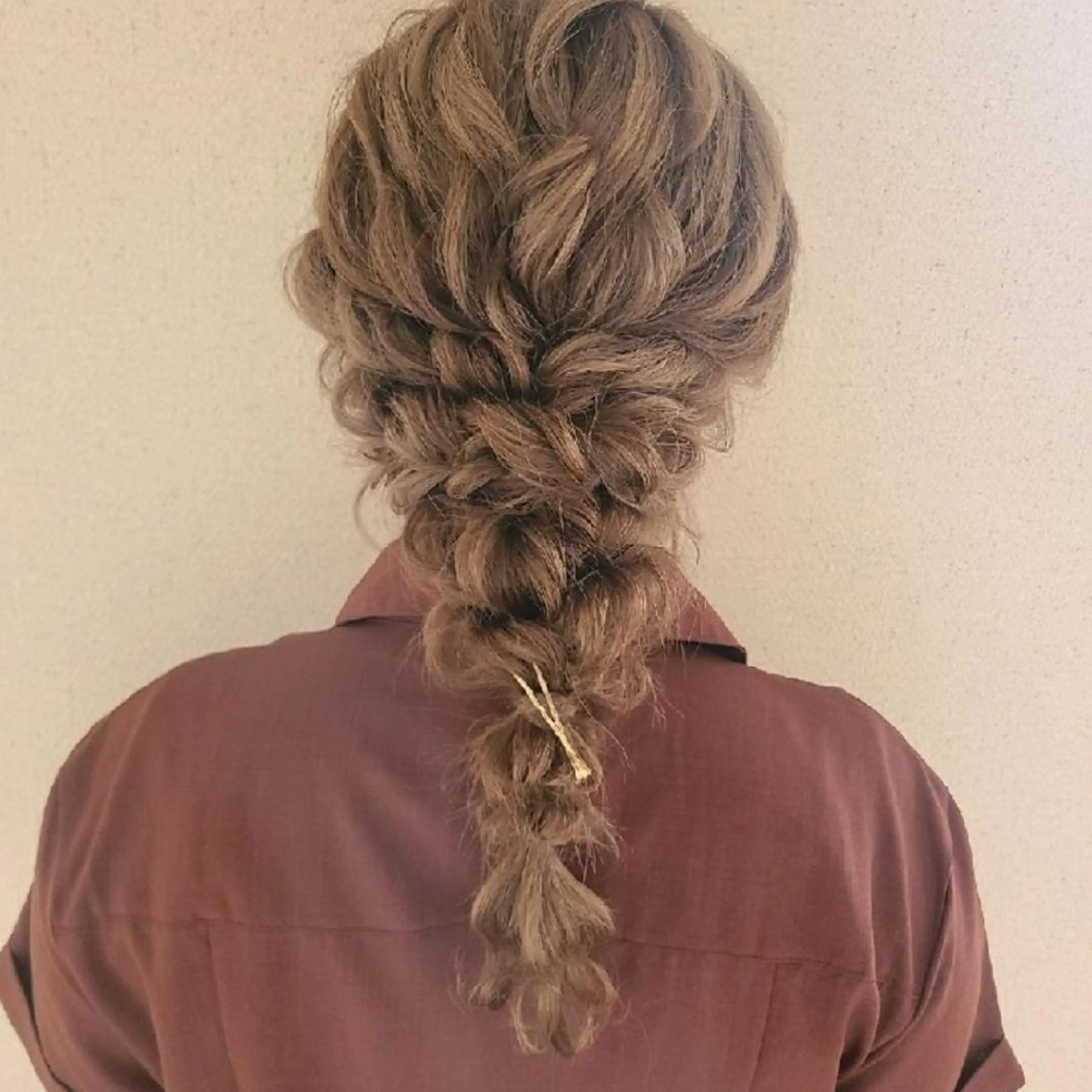 ロング 関口 友菜のヘアスタイル