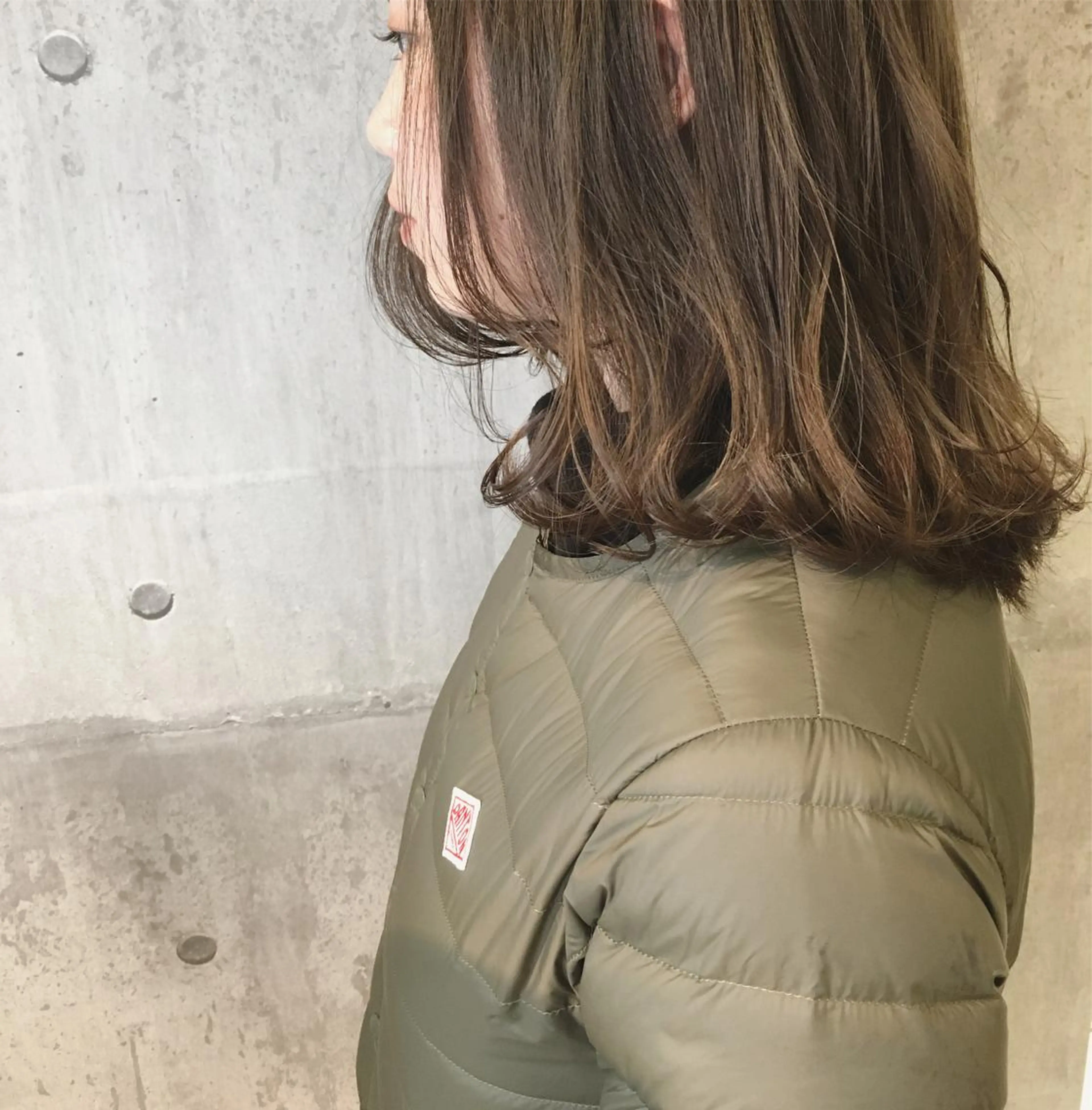 ミディアム カラー ベージュカラー オリーブベージュ カット ヘアカラー トリートメント 髪質改善ｶﾗｰ ｹｱﾌﾞﾘｰﾁ/ﾀﾑのヘアスタイル