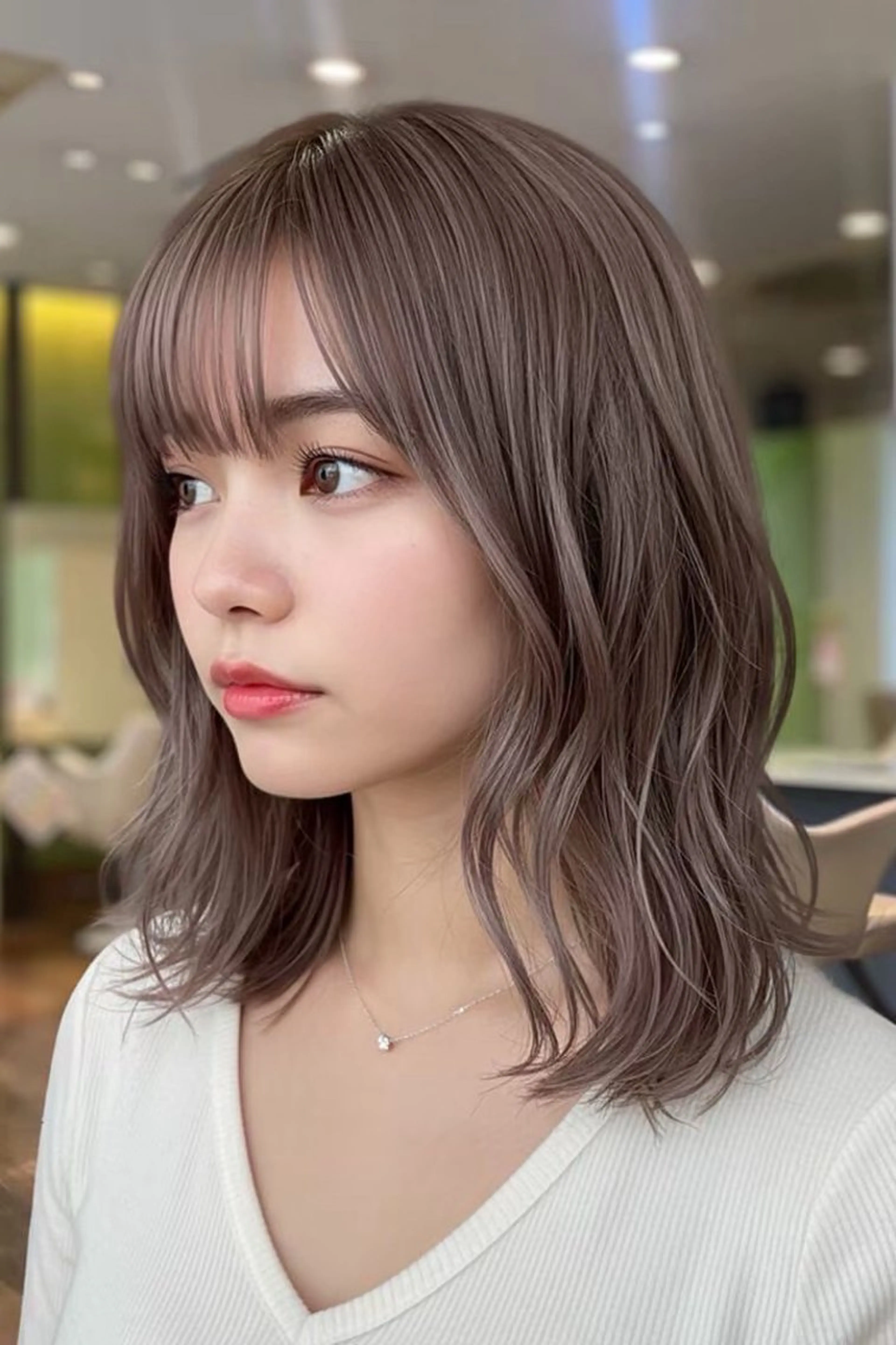 セミロング 細川 明子のヘアスタイル
