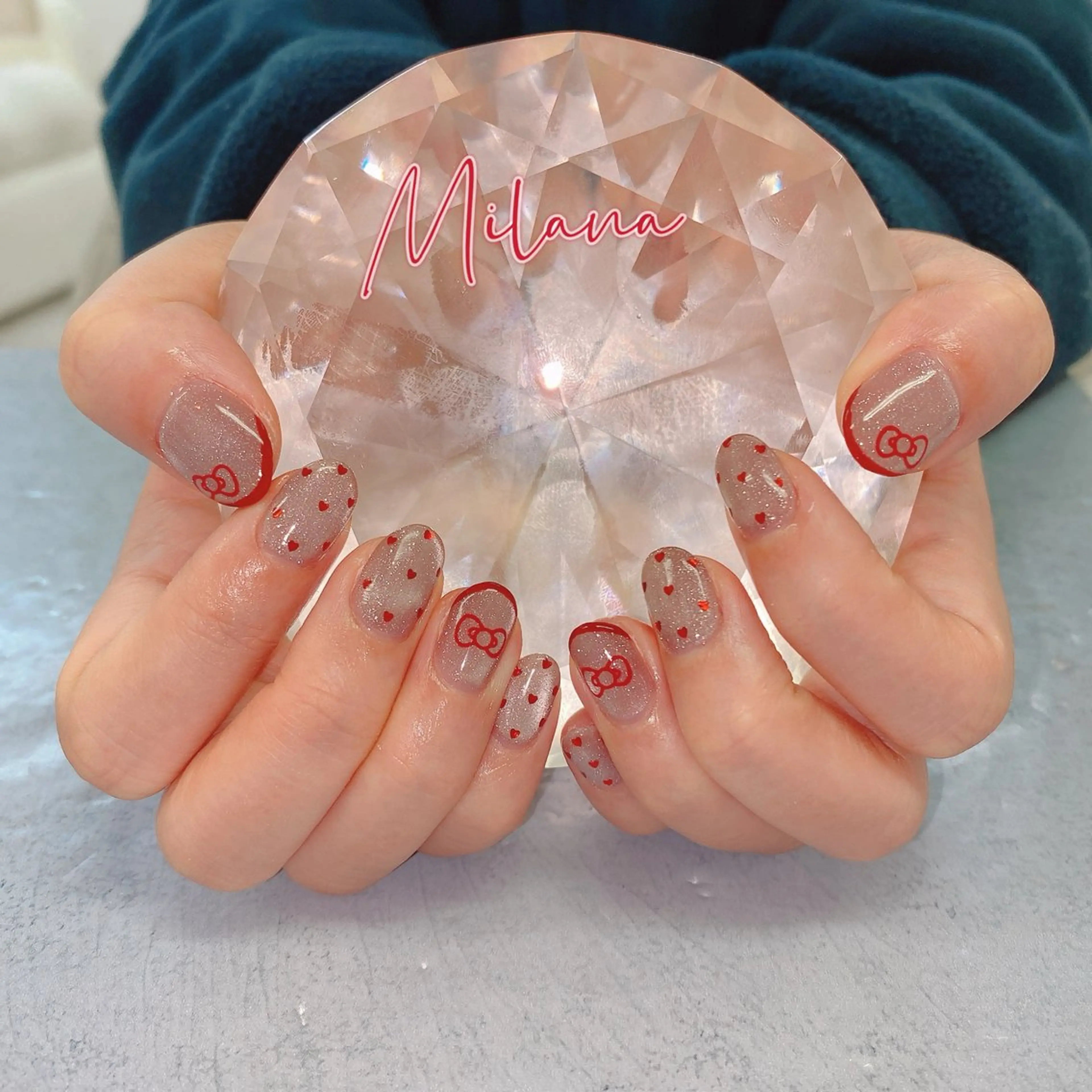 ネイル マグネットネイル ハンドネイル Milana （研修生メニュー）のネイルデザイン