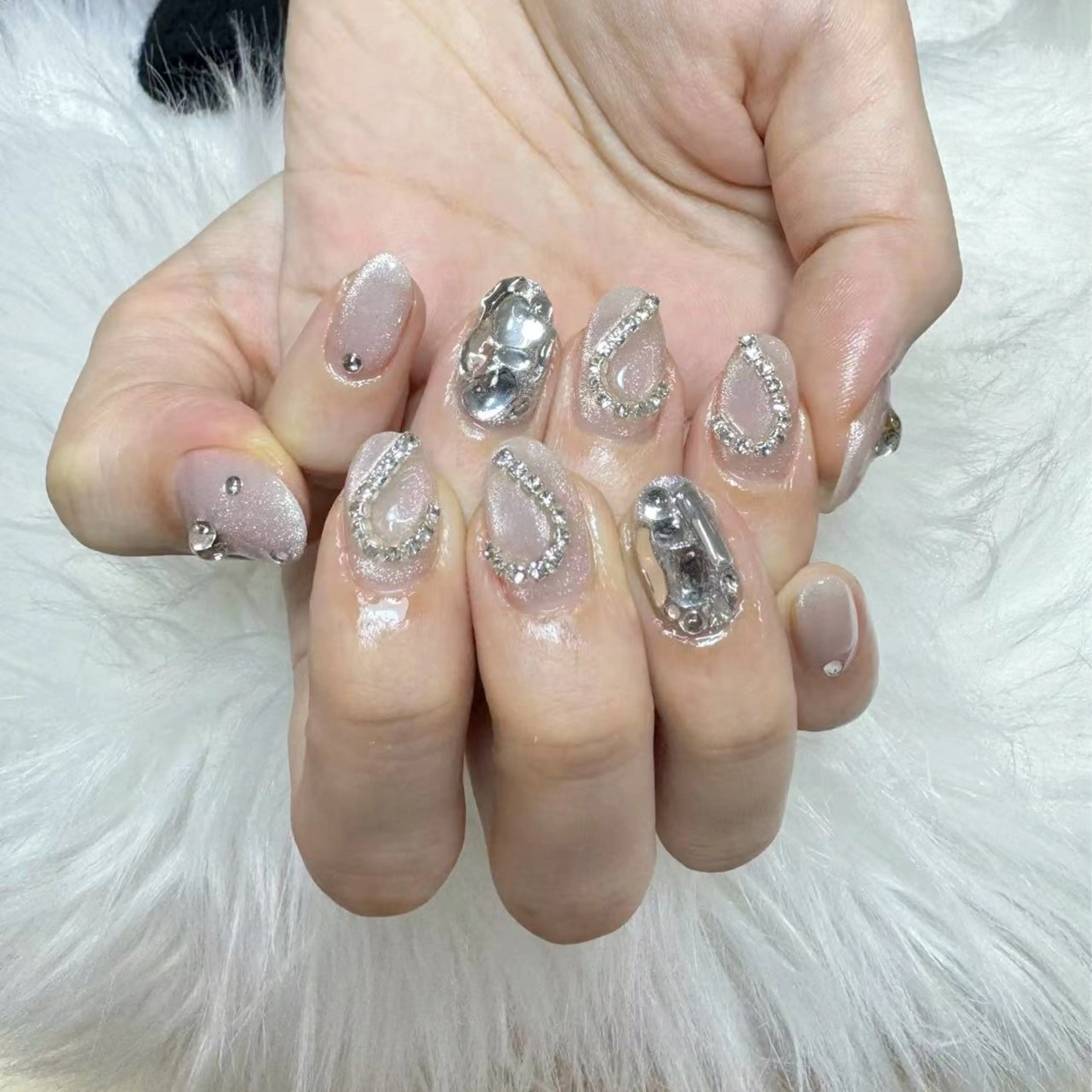 ネイル ハンドネイル 🎀nana🫧 ワンホンネイル🎀のネイルデザイン