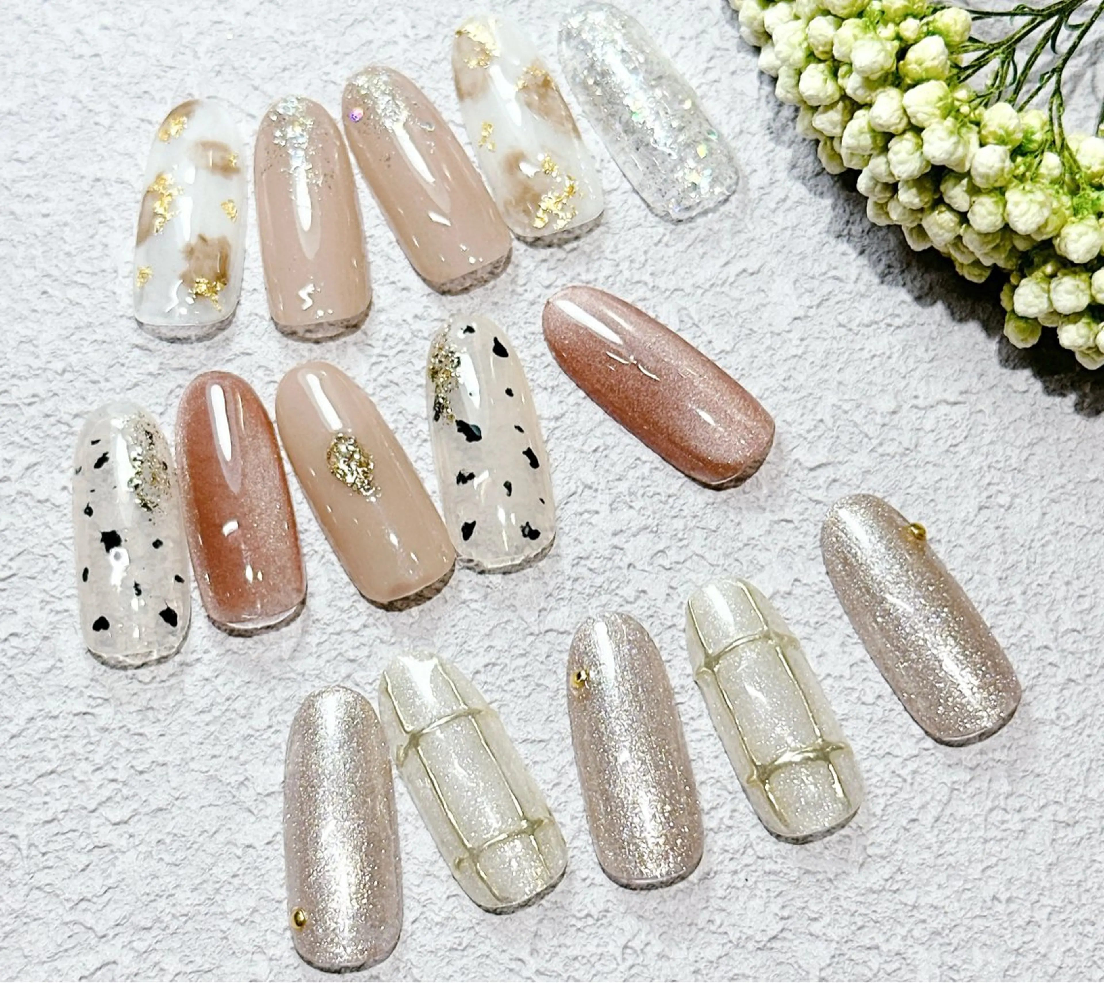 ネイル オーロラネイル ジェルネイル ニュアンスネイル オフィスネイル シンプルネイル ネイルサロン パールのネイルデザイン