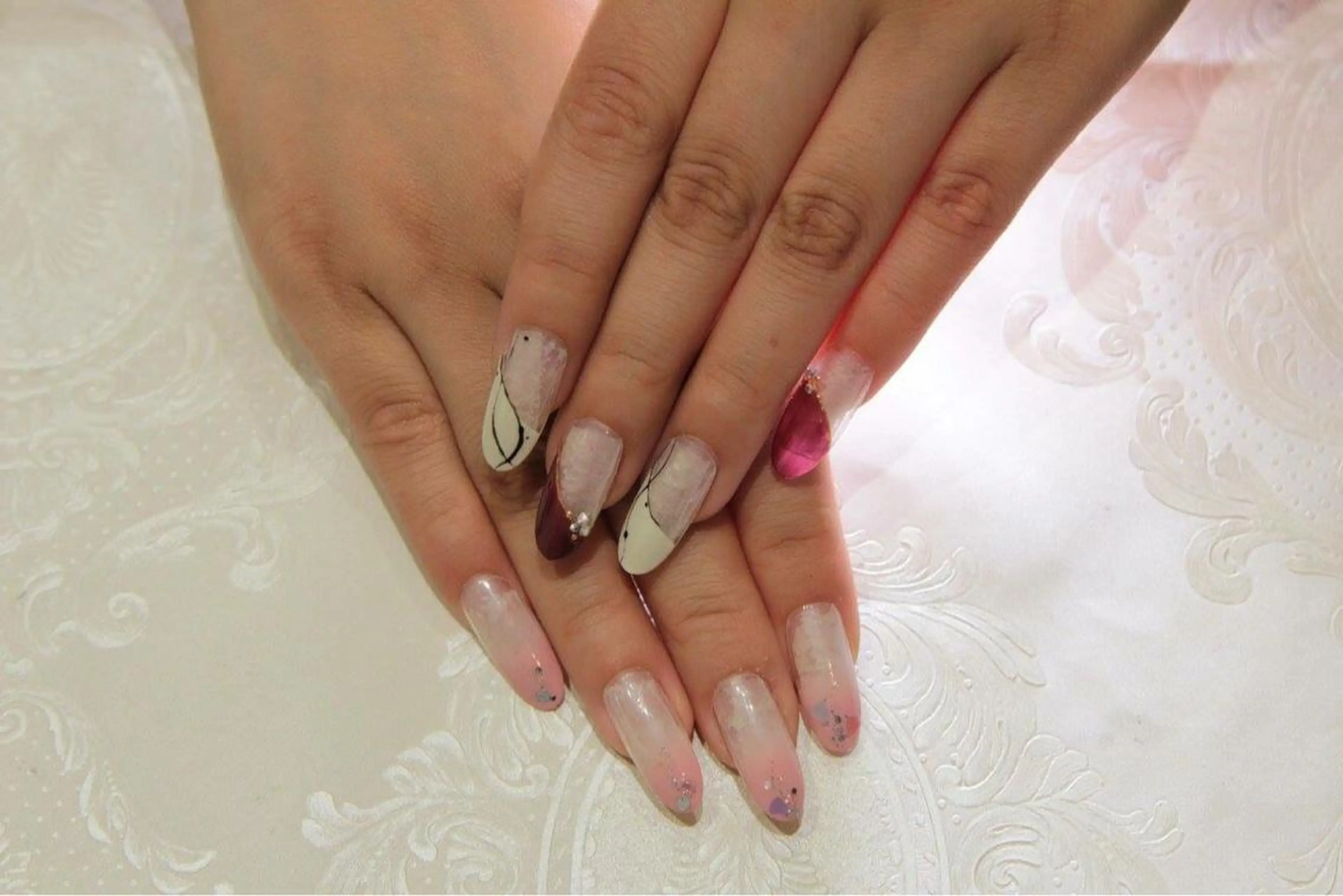 ネイル 透明感カラー💖 Stylist佐藤澪のマツエク・マツパデザイン