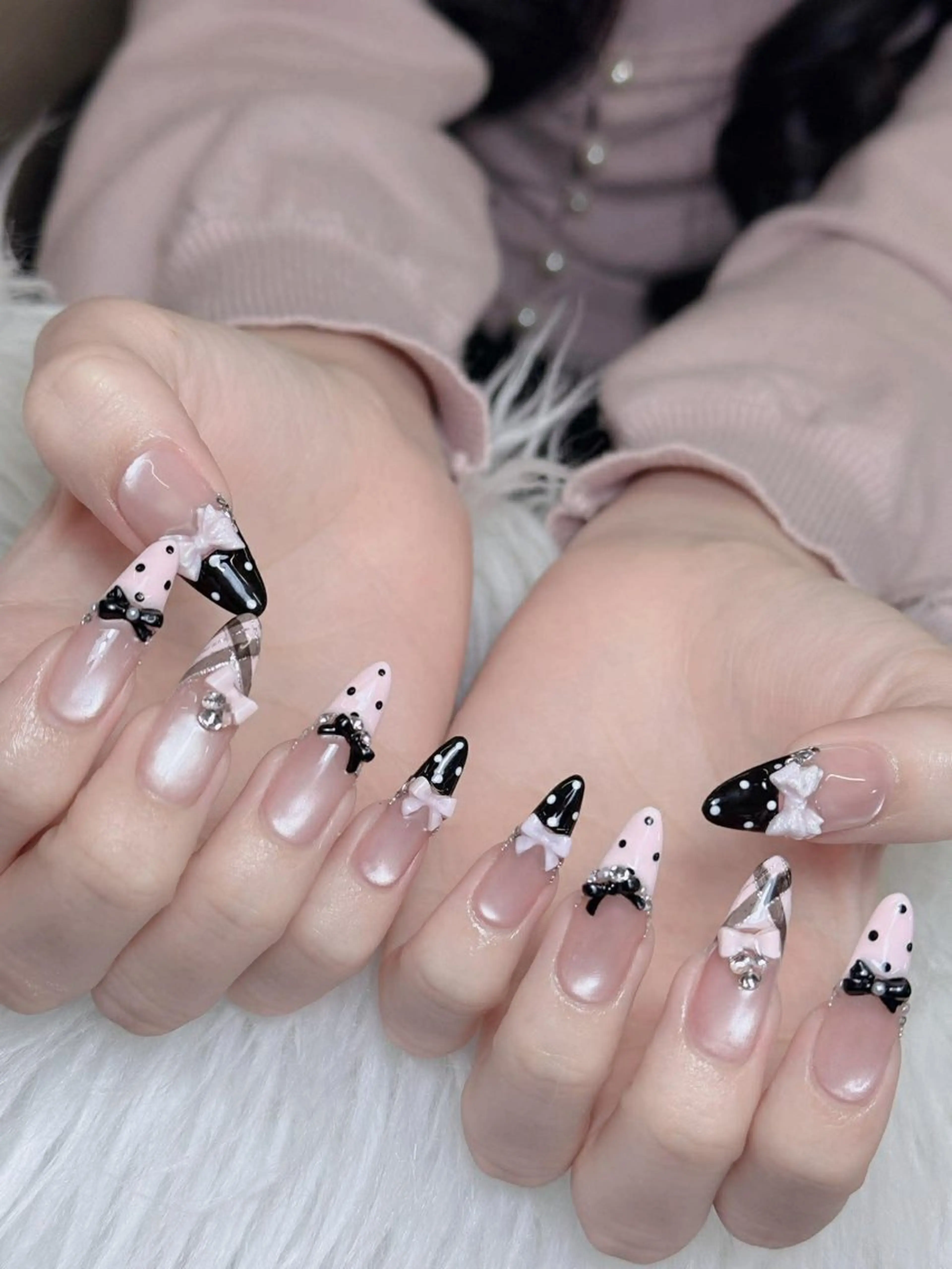 ネイル オーロラネイル チークネイル フットネイル フレンチネイル 韓国ネイル ハンドネイル Lumi Nailのネイルデザイン