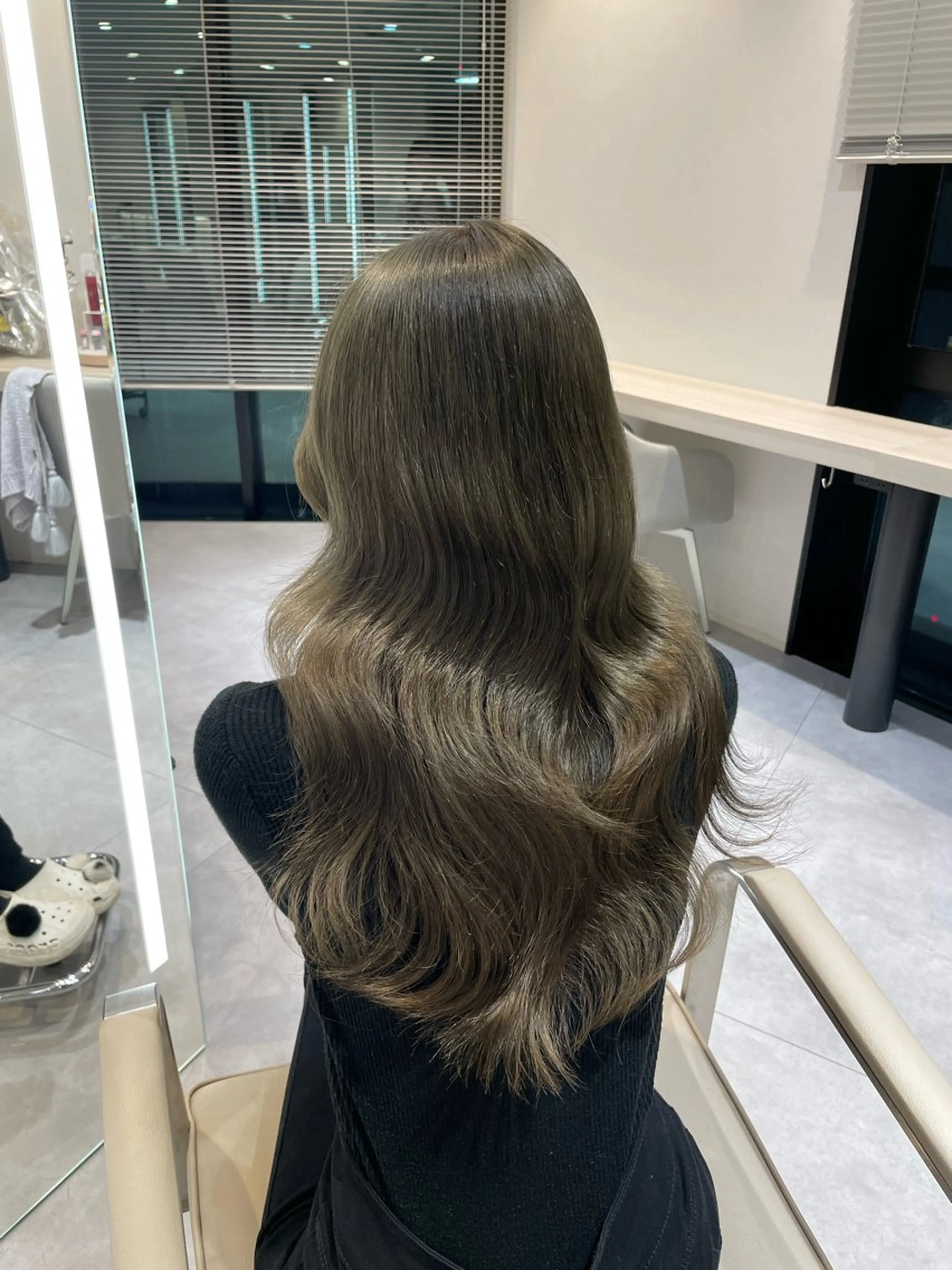 ロング MIMA / 名駅/グレージュのヘアスタイル