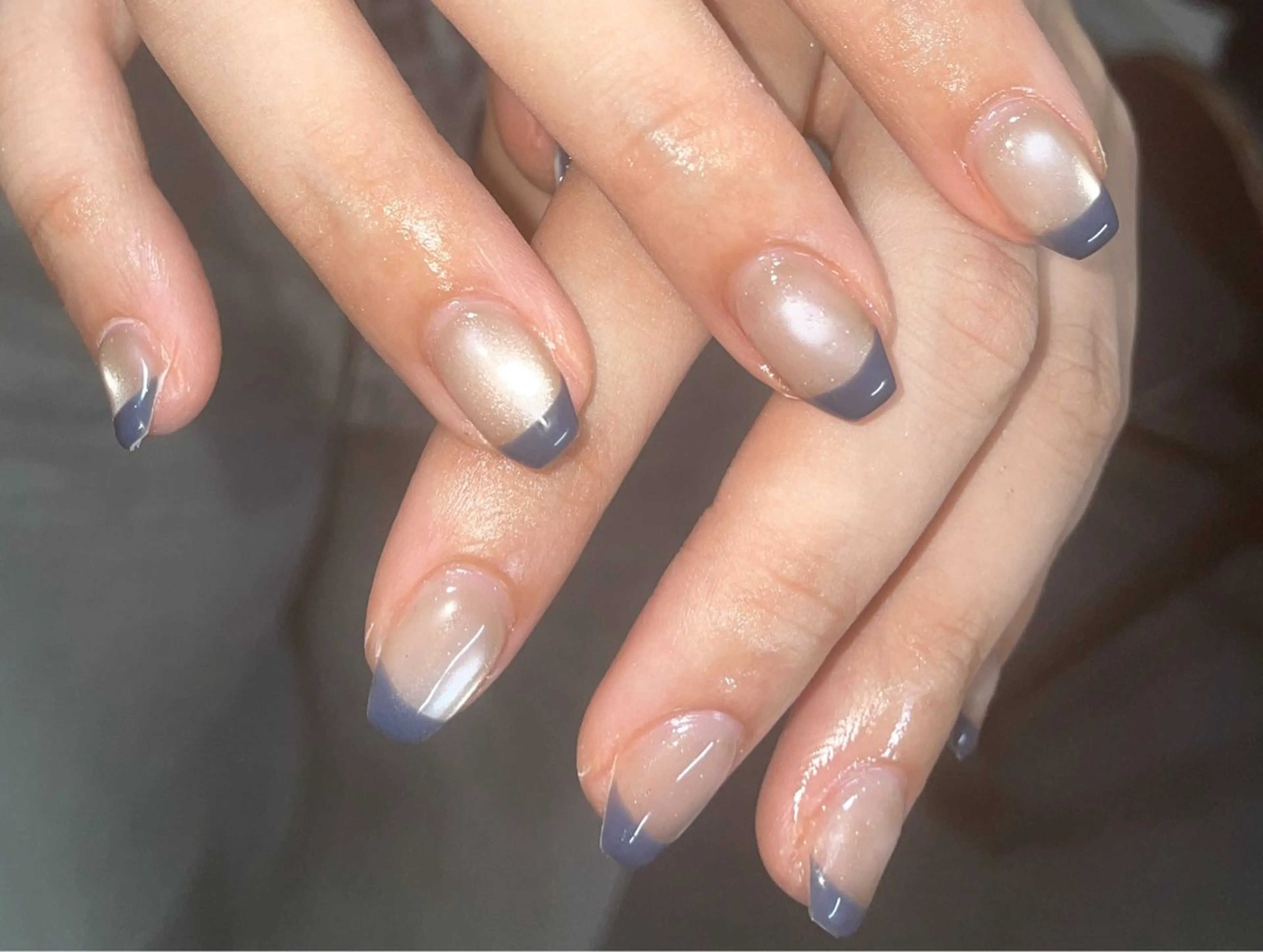 ネイル フレンチネイル キラキラネイル マグネットネイル マグネットフレンチ オフィスネイル ハンドネイル ハンドケア 🎀NAIL🎀 AI🪄︎︎◝✩のネイルデザイン