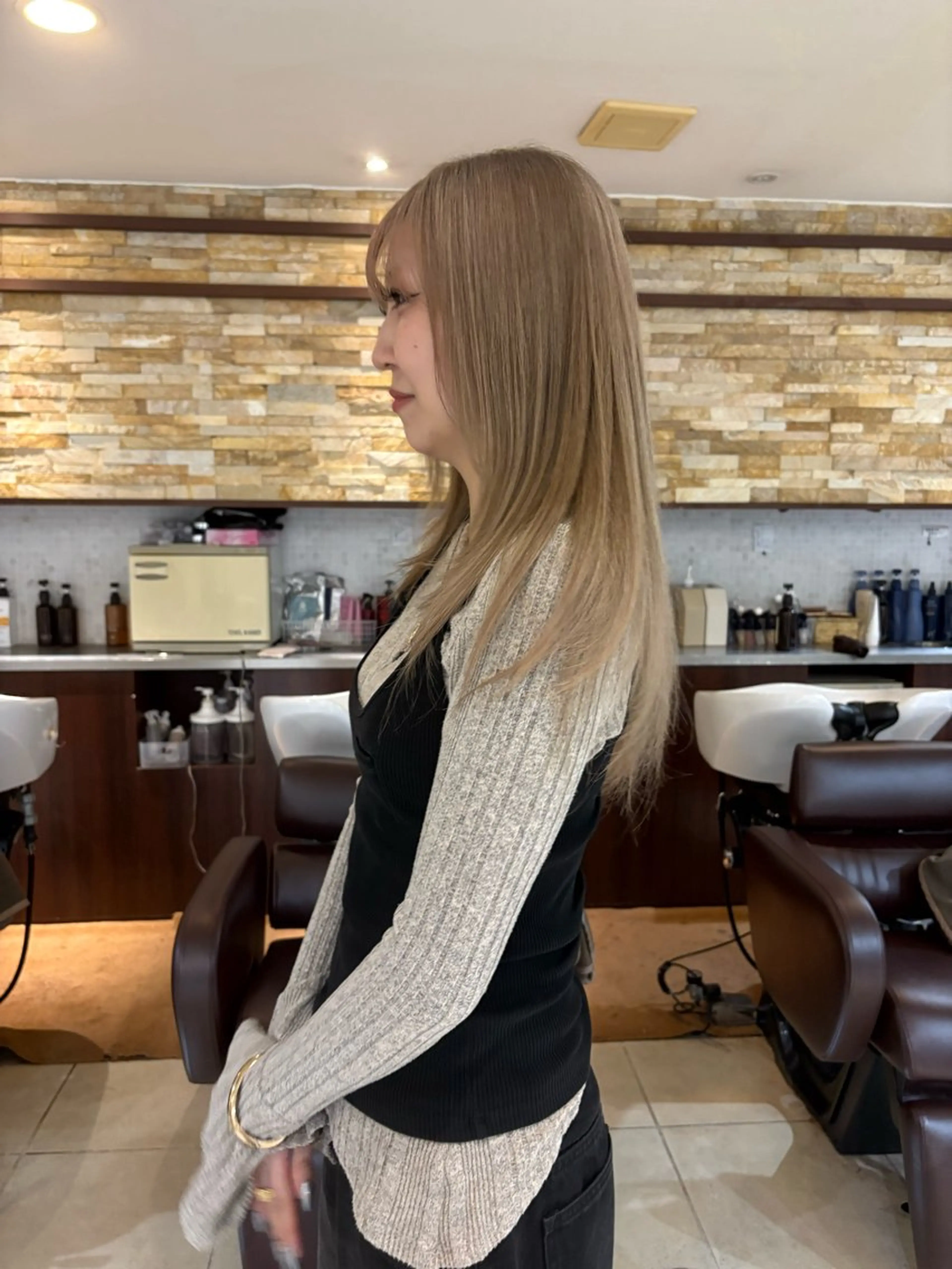 セミロング カラー ブリーチ FaB/ Yunaのヘアスタイル