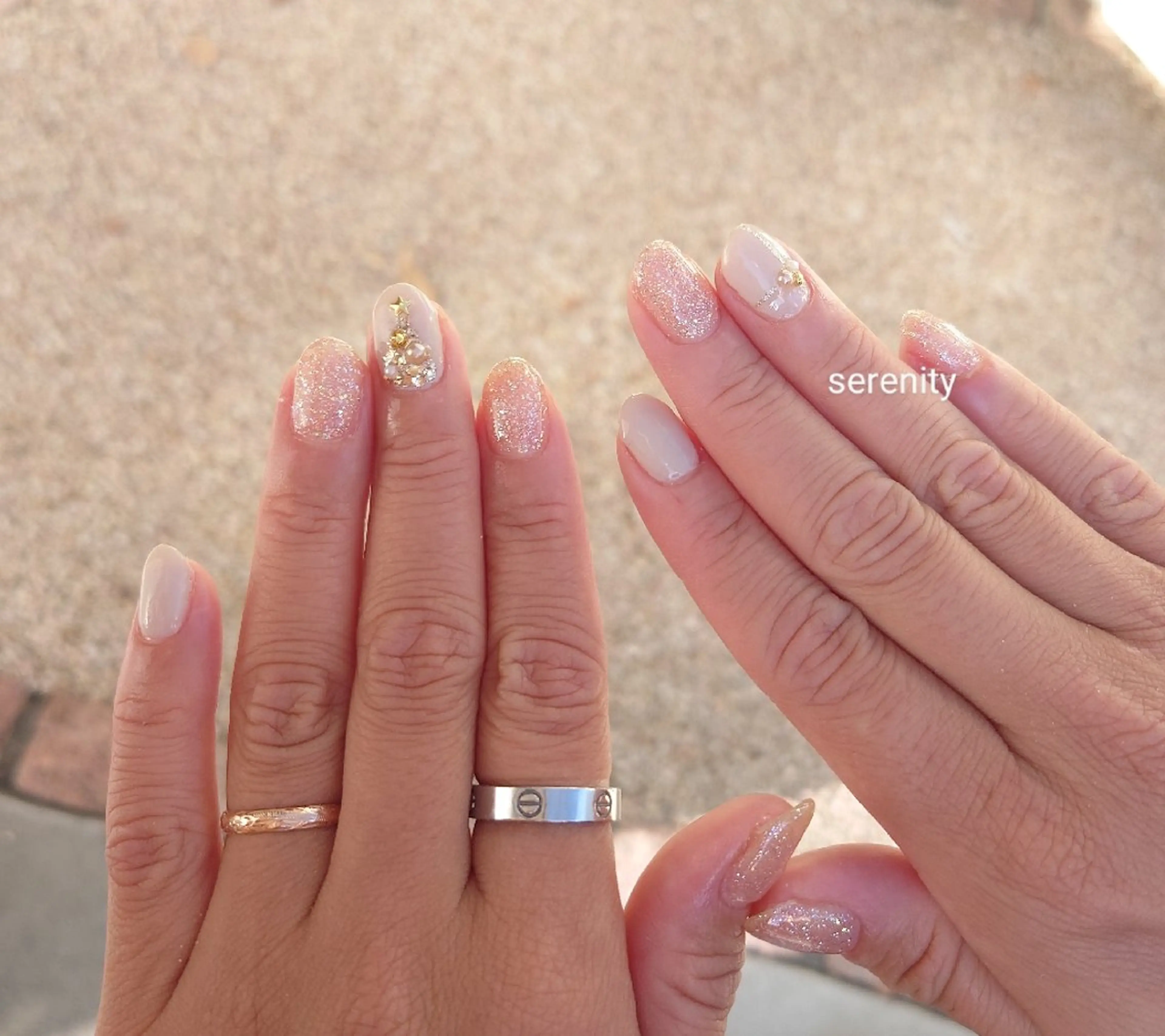 ネイル ゴールド キラキラネイル ラメ(グリッター) 持ち込み ピンク nail  serenityのネイルデザイン