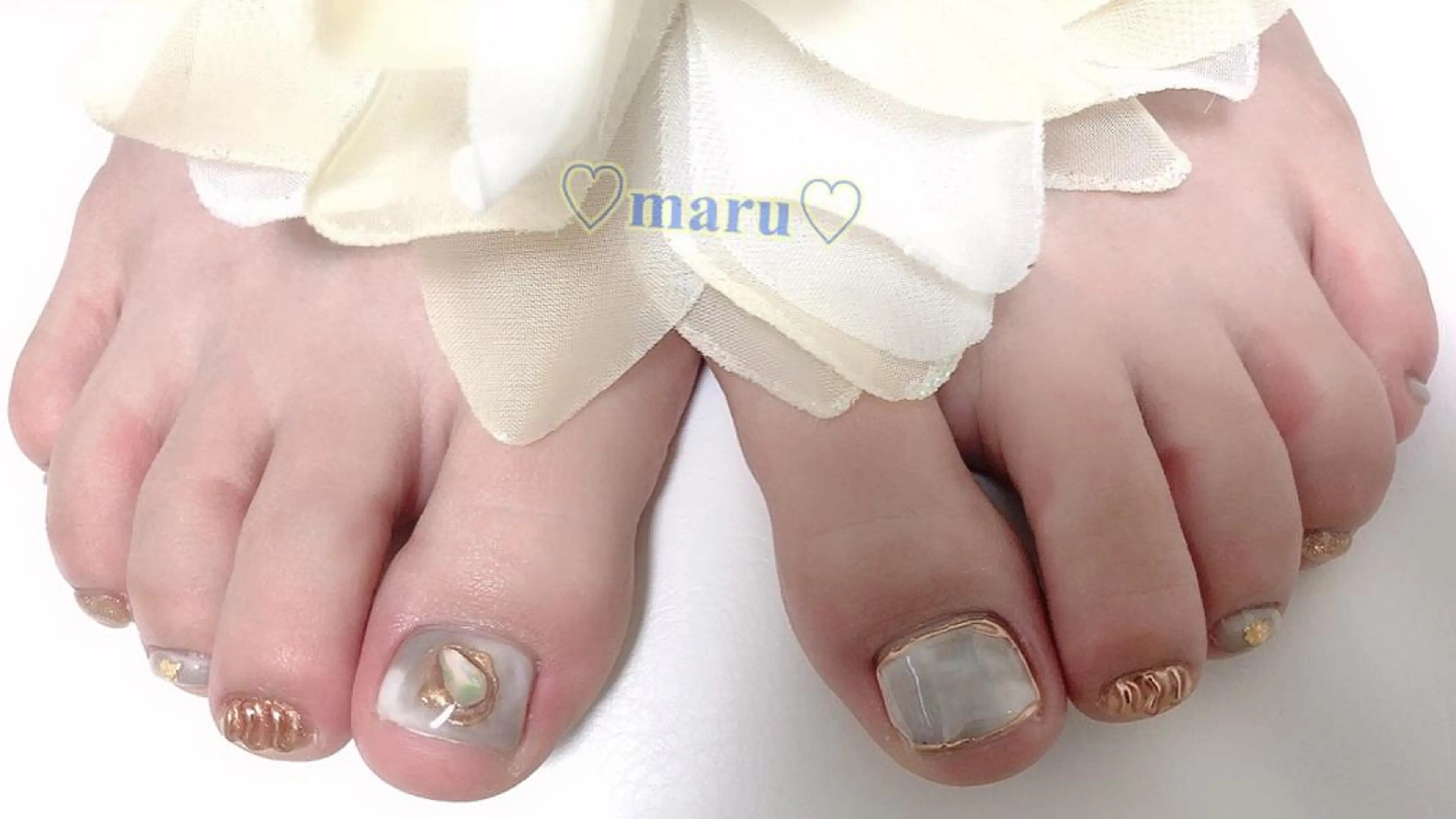 ネイル ハンドネイル フットネイル まるみ ♡のネイルデザイン