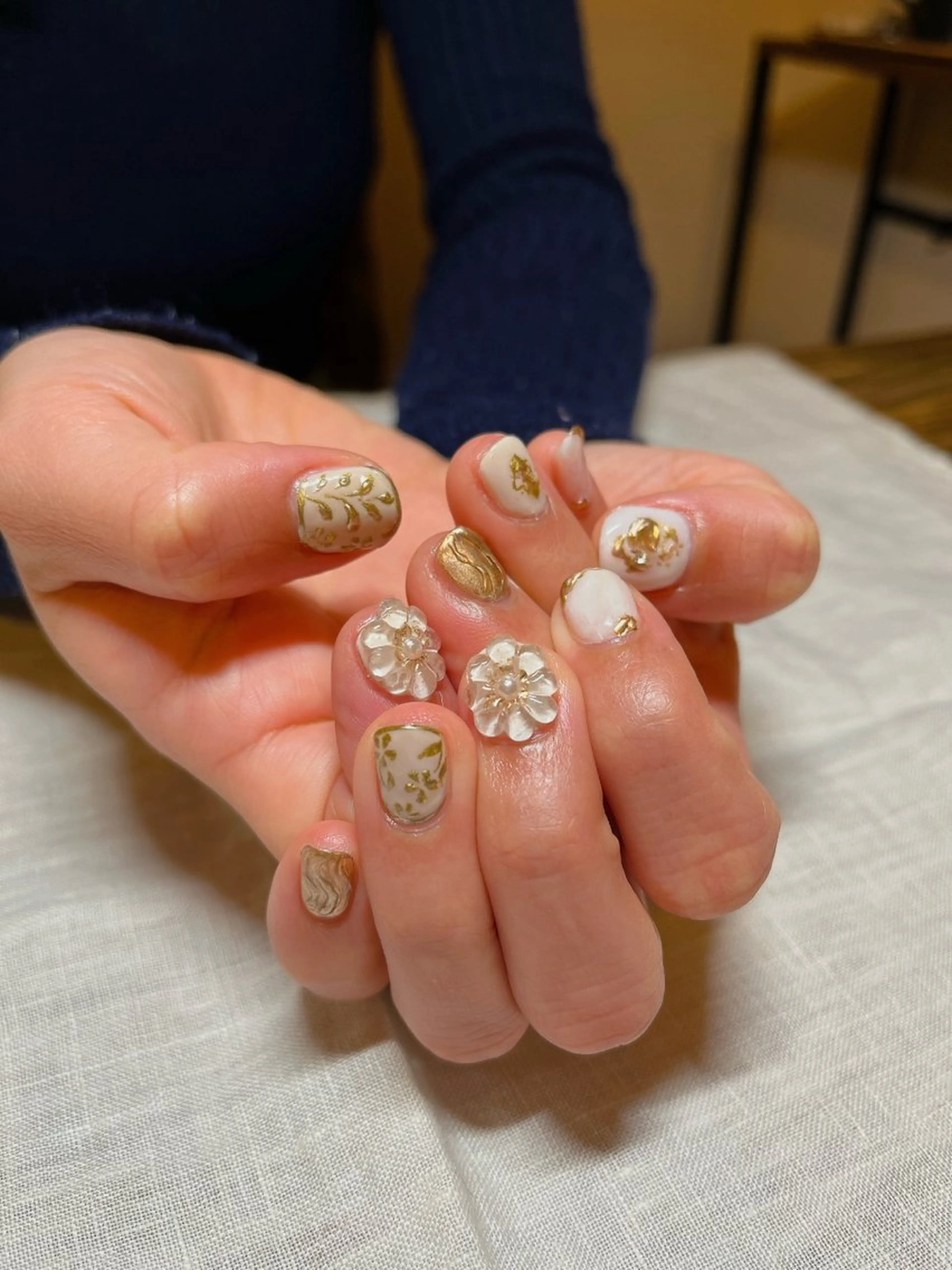 ネイル 持ち込み ショートネイル ブライダルネイル atelier mofのネイルデザイン