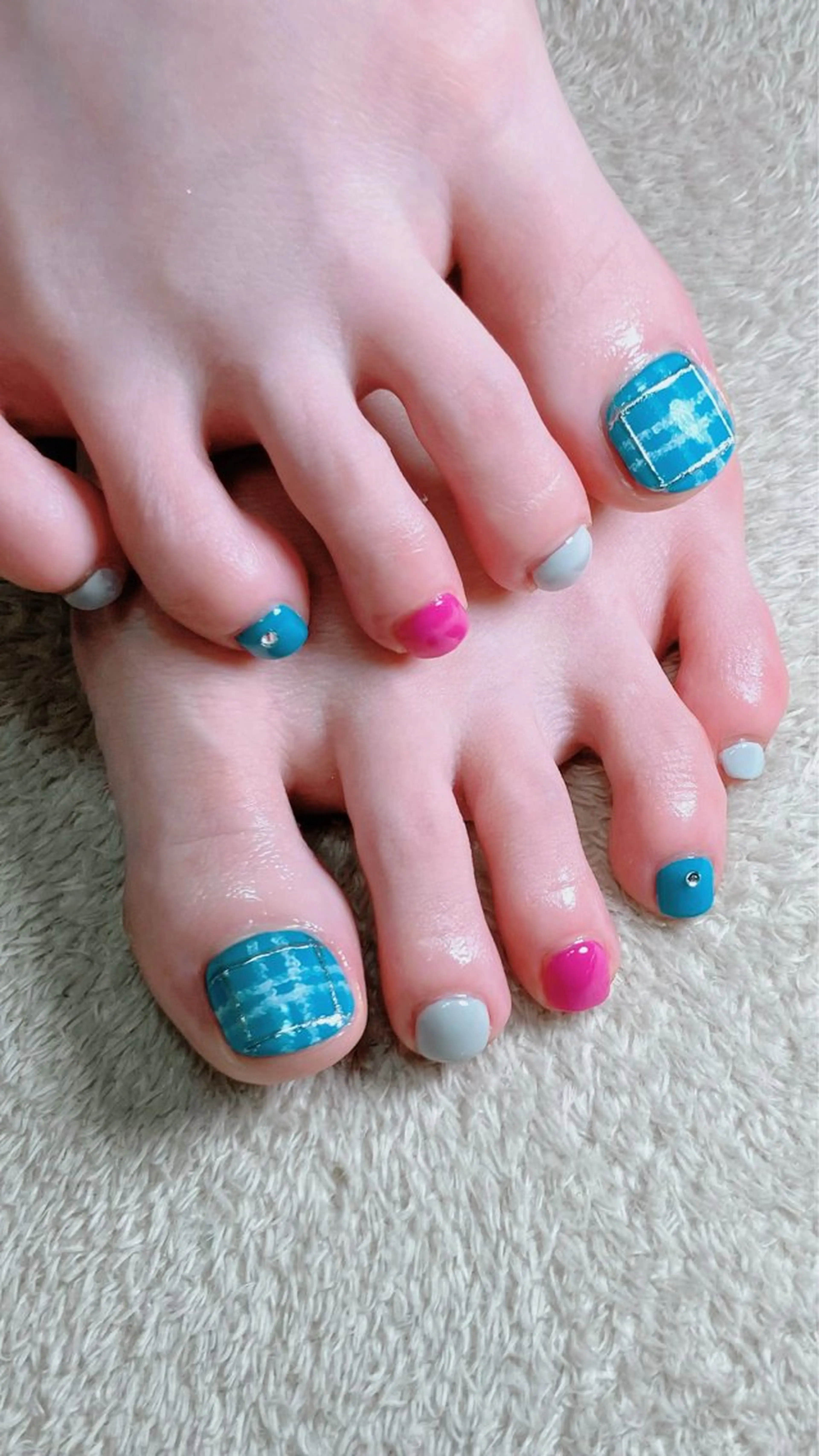 ネイル フットネイル haleyume所属・shino🌟 痛ネイルのネイルデザイン