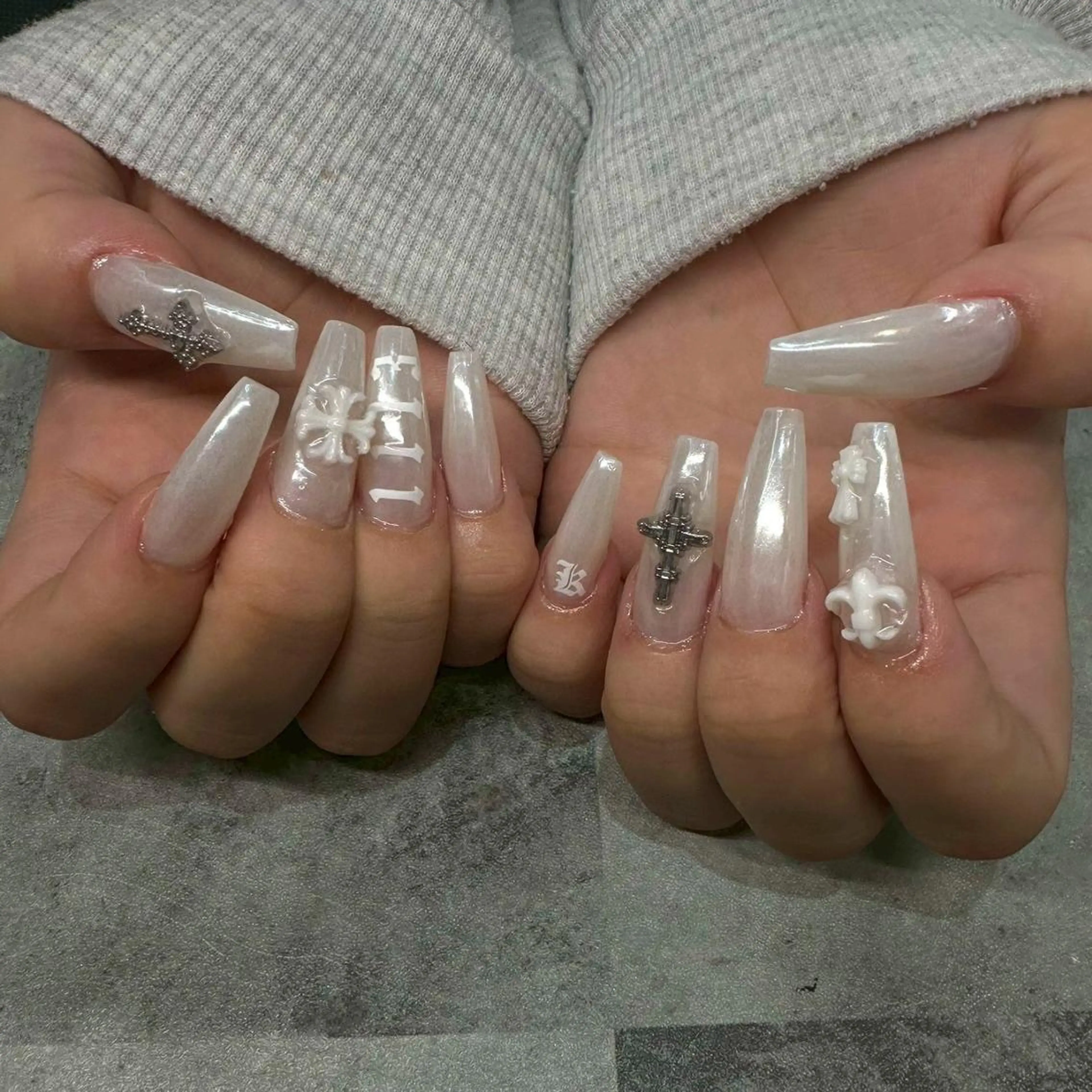 ネイル ブラウン チークネイル 長さ出し フットネイル フレンチネイル ハンドネイル 井上春菜/長さだし パラジェルフィルインのネイルデザイン