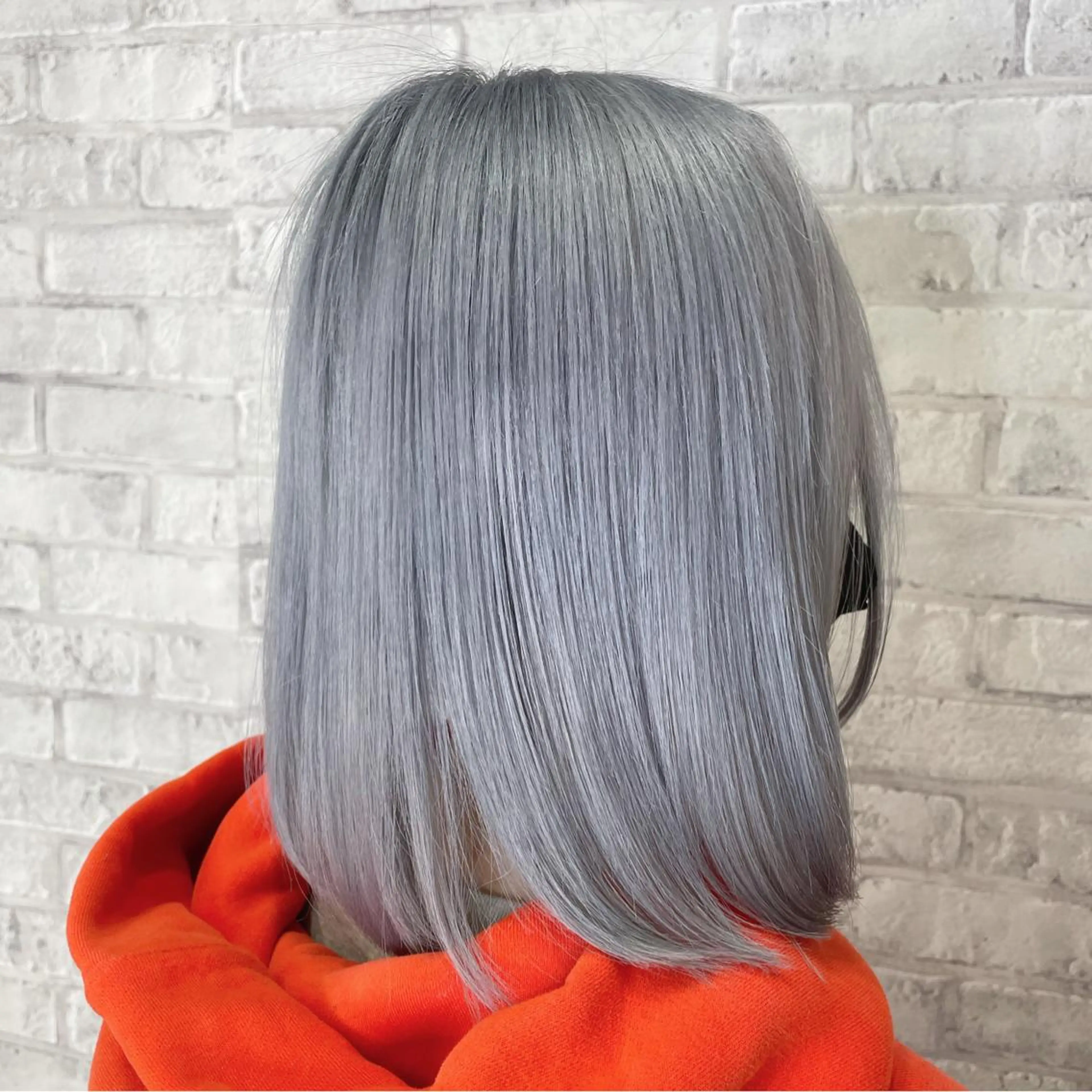 ショート カラー ヘアアレンジ ブリーチ シルバー ボブ ショートヘア ヘアカラー トリートメント 秋山 幸太のヘアスタイル