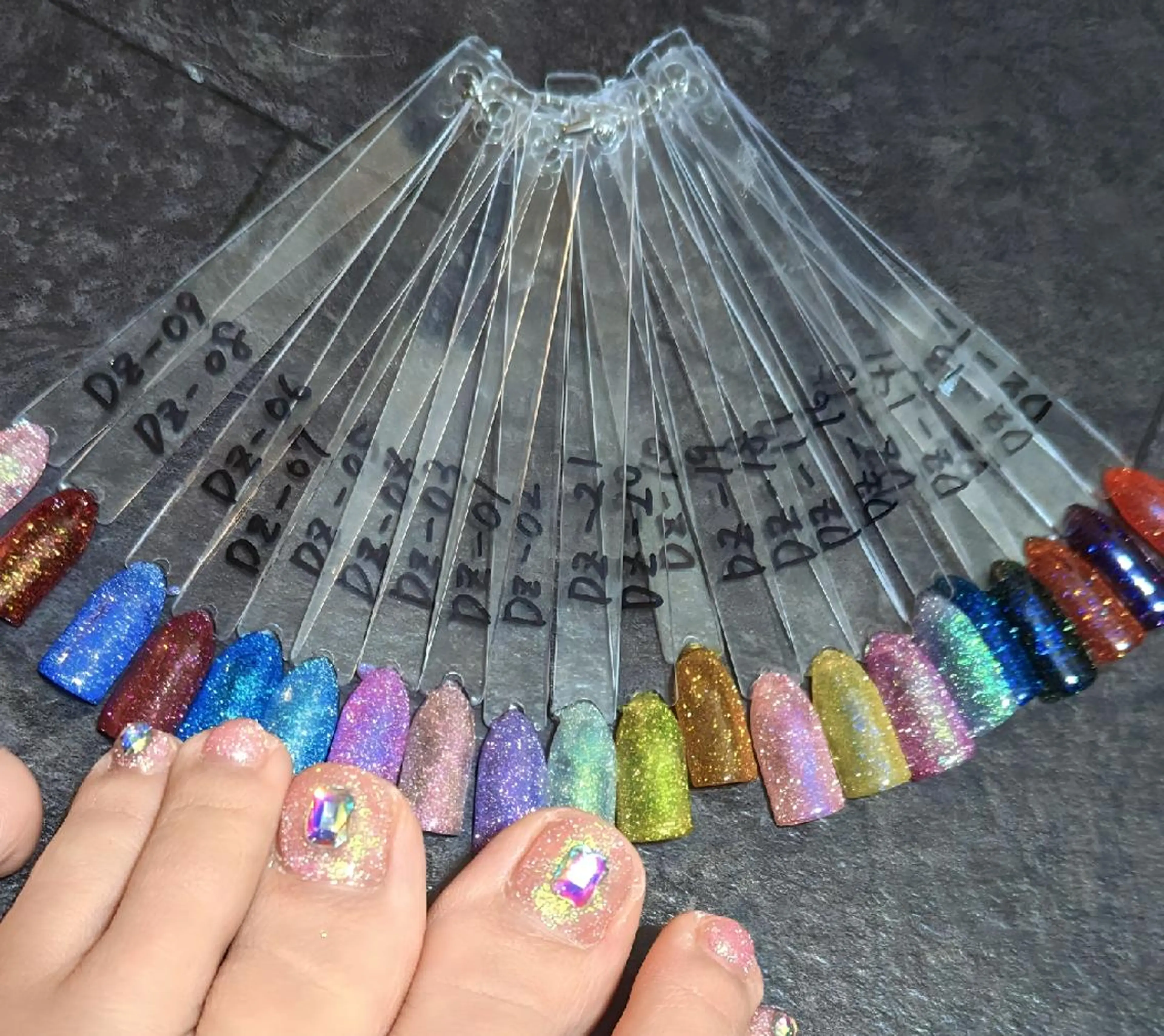 ネイル オーロラネイル フットネイル ストーンネイル Chianti Nailのネイルデザイン