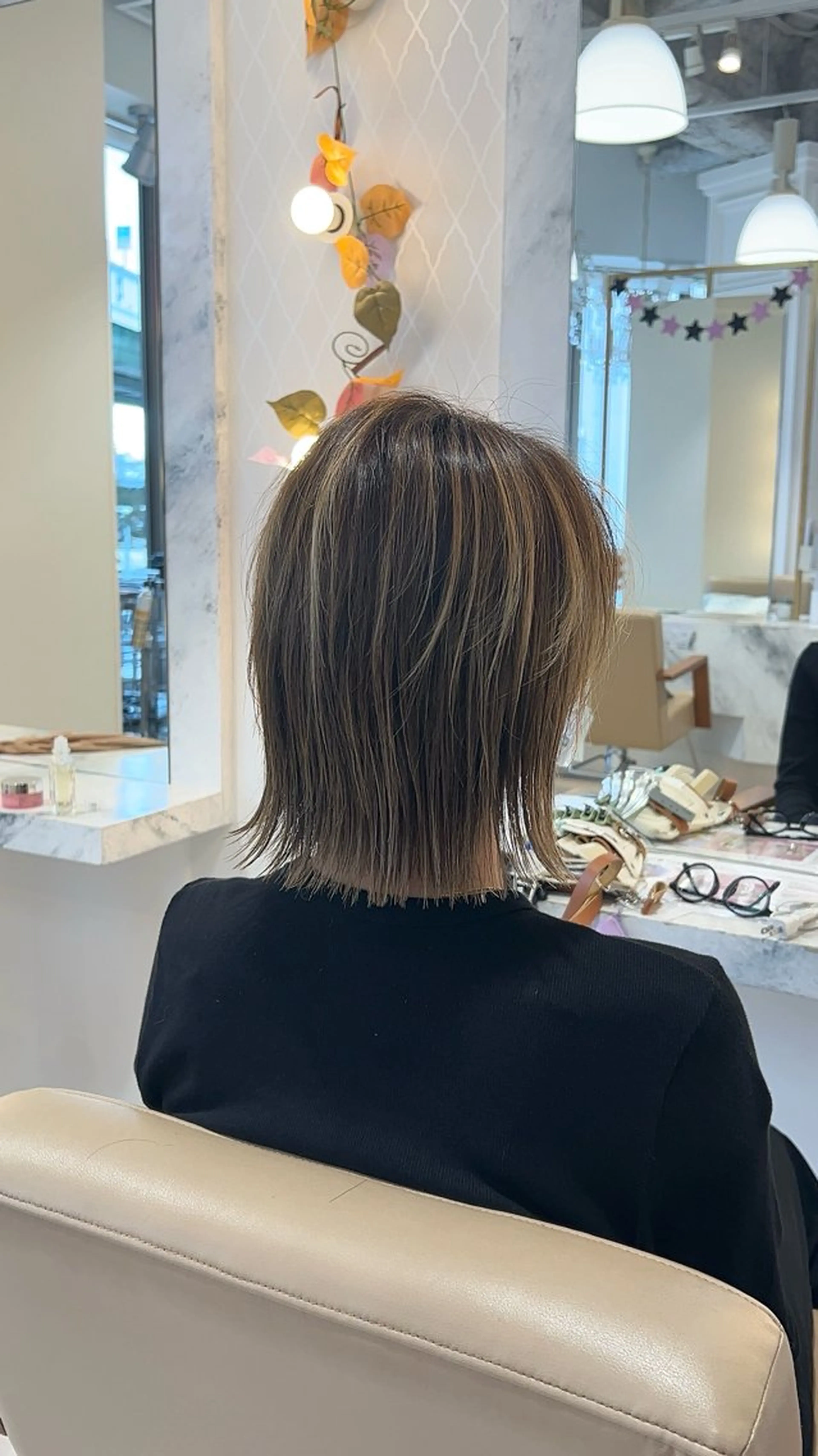 ミディアム ハイライト ヘアカラー ヘアメイクwill野田阪神店所属・石井 悠のヘアスタイル