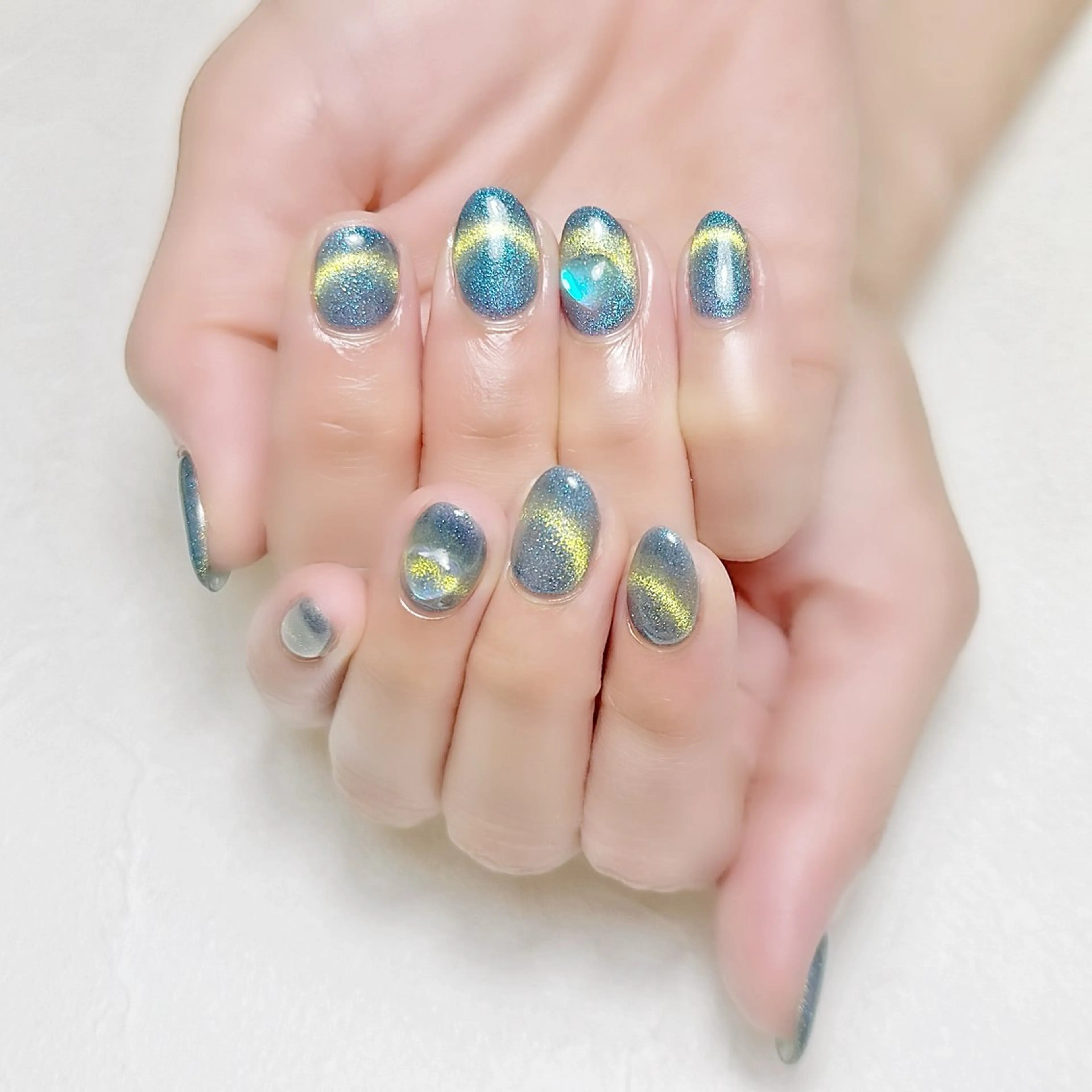 ネイル ブルー フレンチネイル ハート マグネットネイル マグネットフレンチ rouse nail RISATOのネイルデザイン