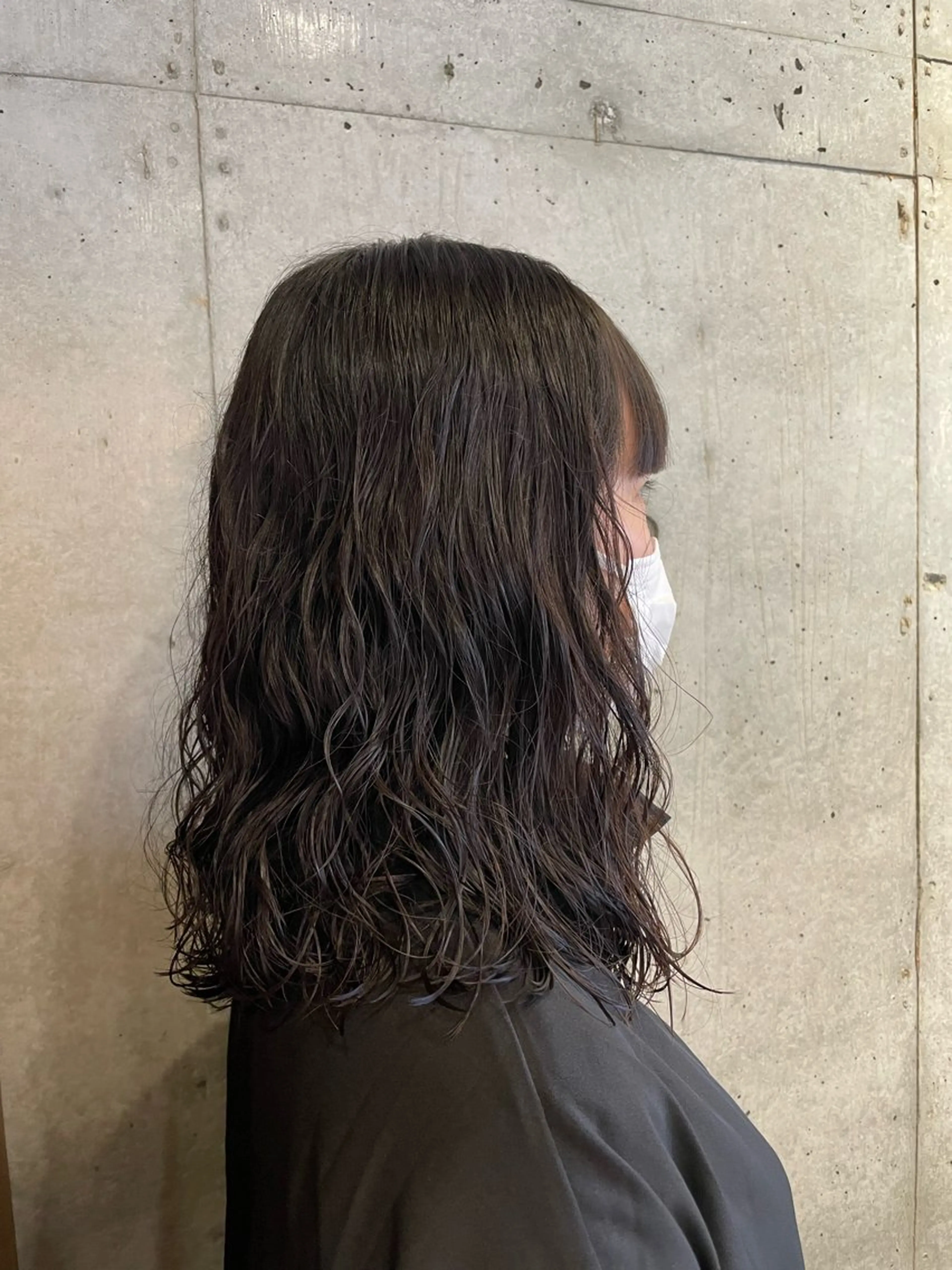 ミディアム パーマ CRESCENDO 山本樹カットカラーのヘアスタイル