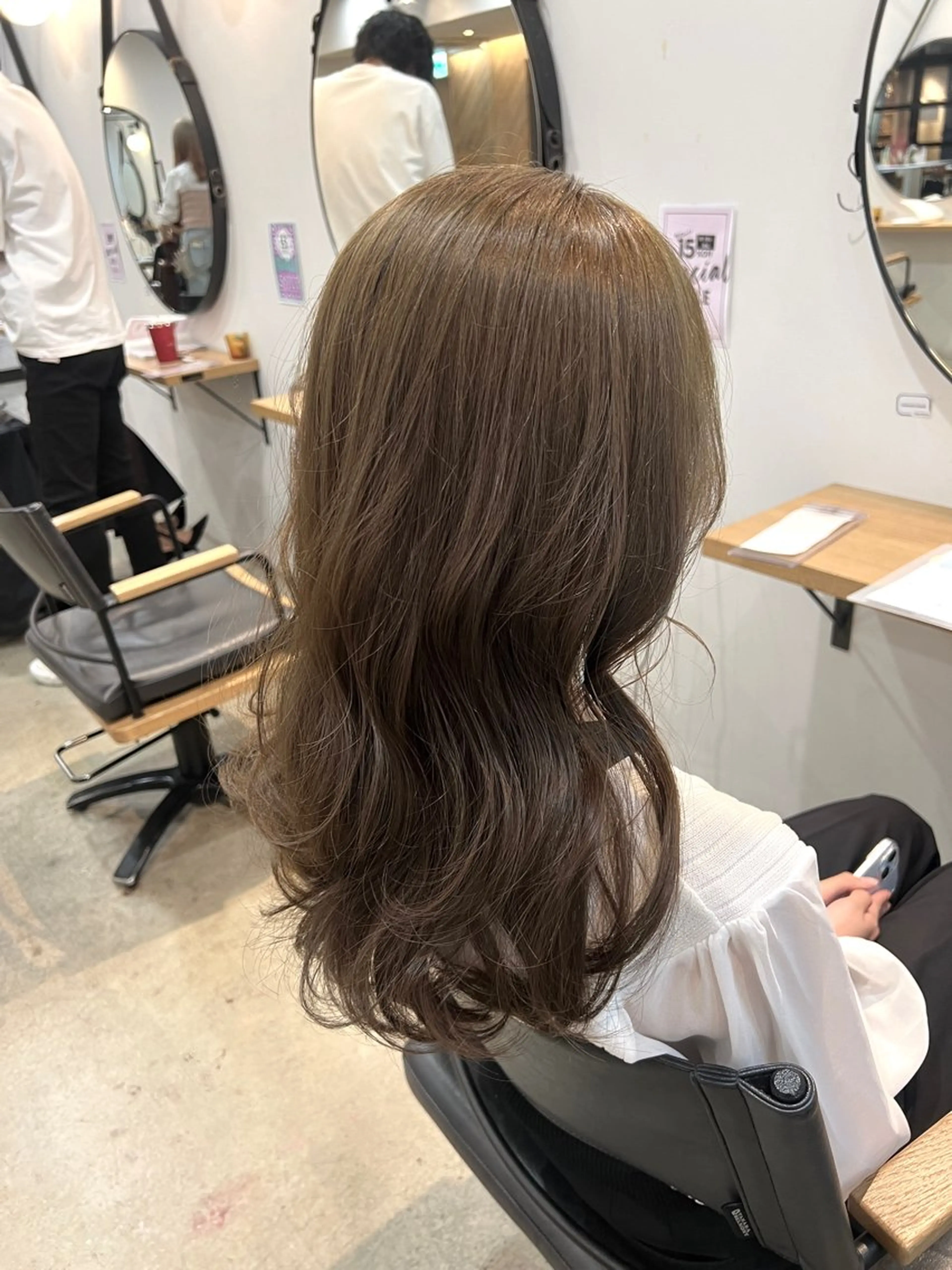 セミロング beleefric 🩵黒木芽衣のヘアスタイル