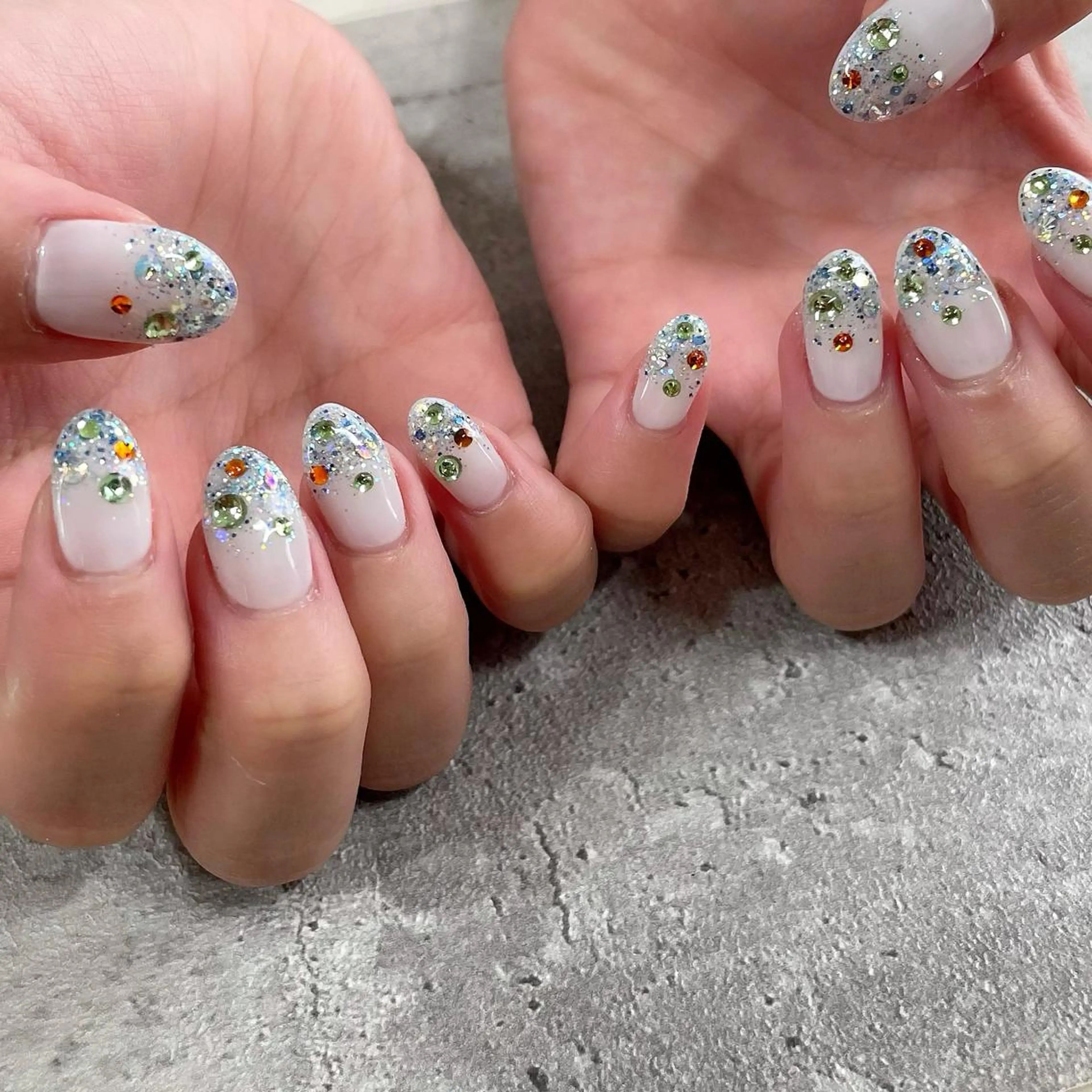 ネイル ジェルネイル 東 千夏のネイルデザイン