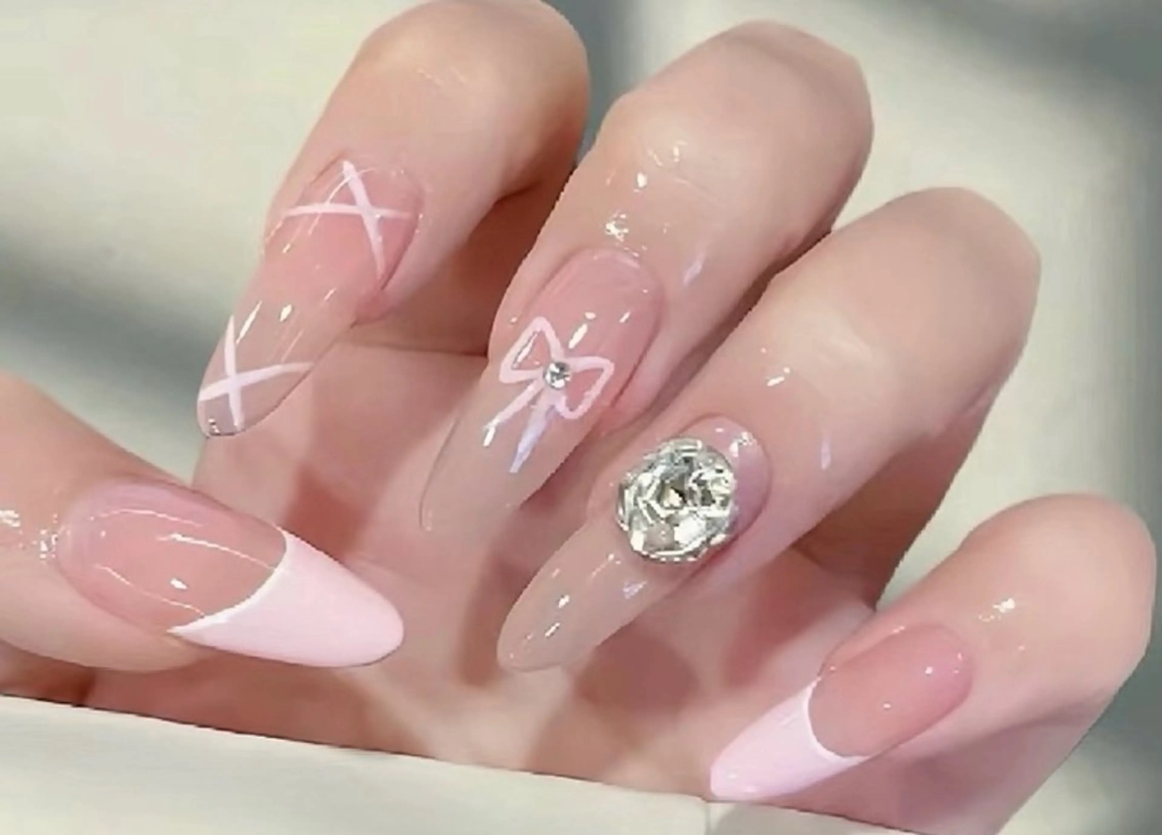 ネイル チークネイル フラワーネイル ガーリー 韓国ネイル マグネットネイル SunNail池袋駅 ワンホンネイルのネイルデザイン