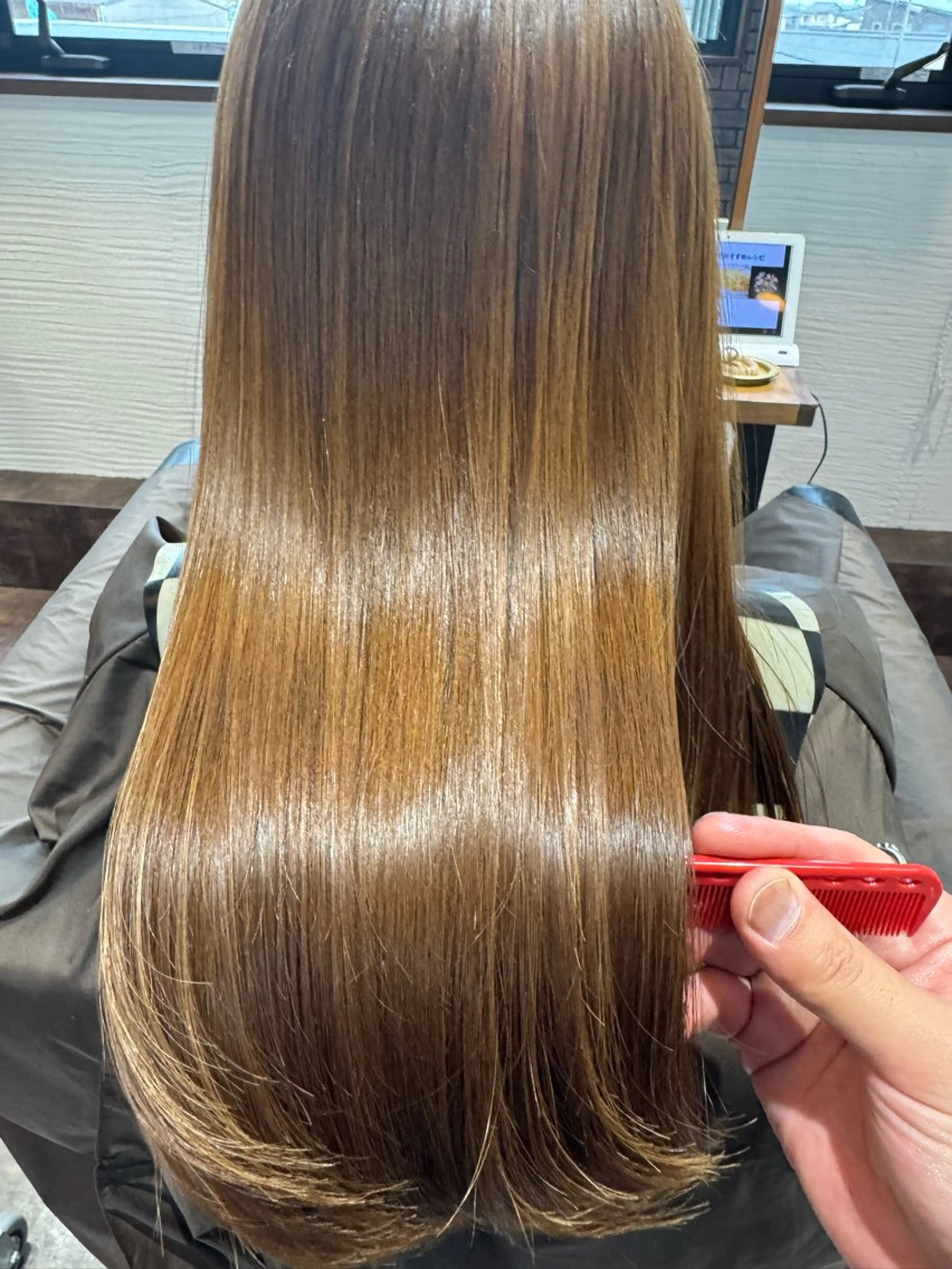 カラー+ウルトワトリートメントの写真