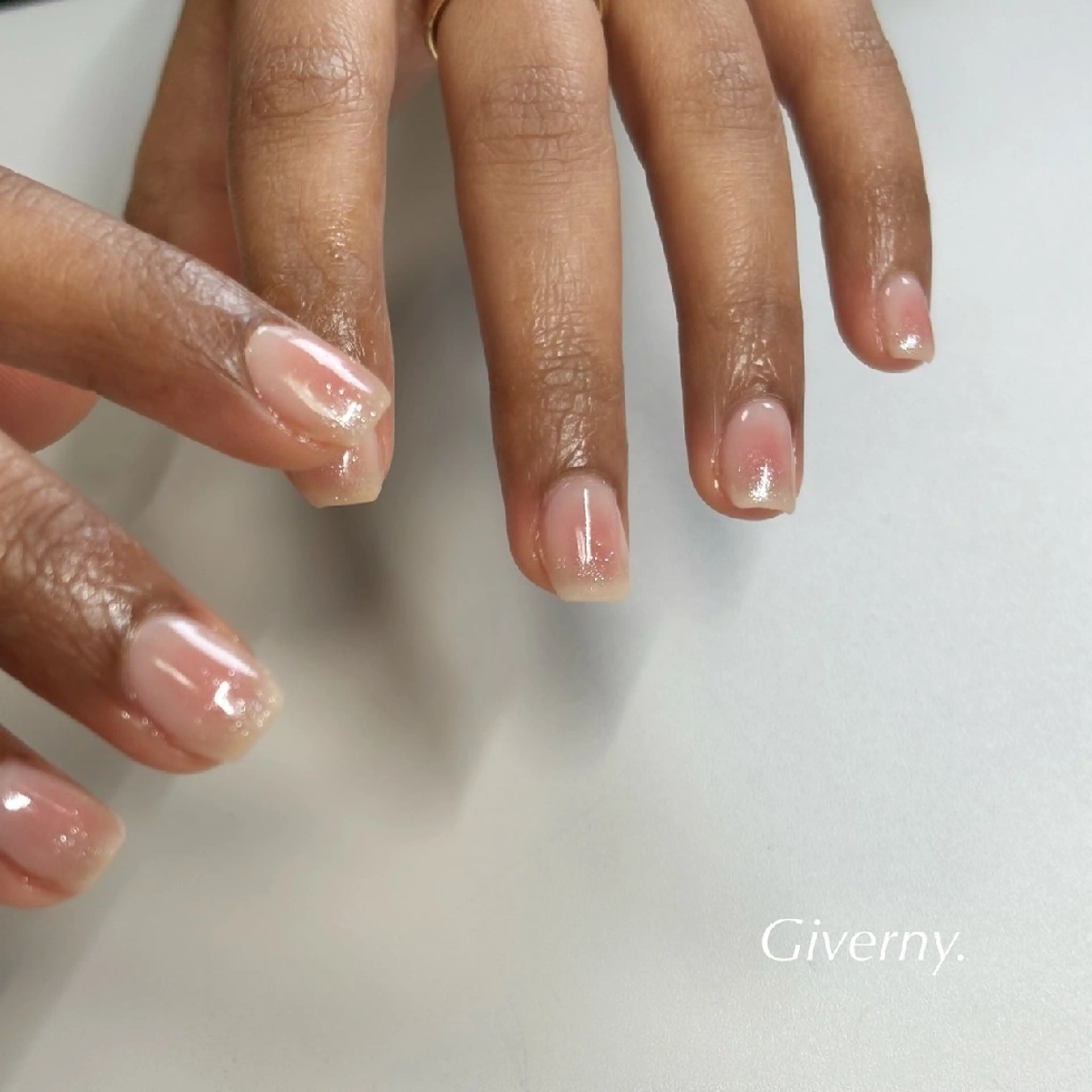 ネイル チークネイル 春ネイル ハンドネイル Giverny .のネイルデザイン