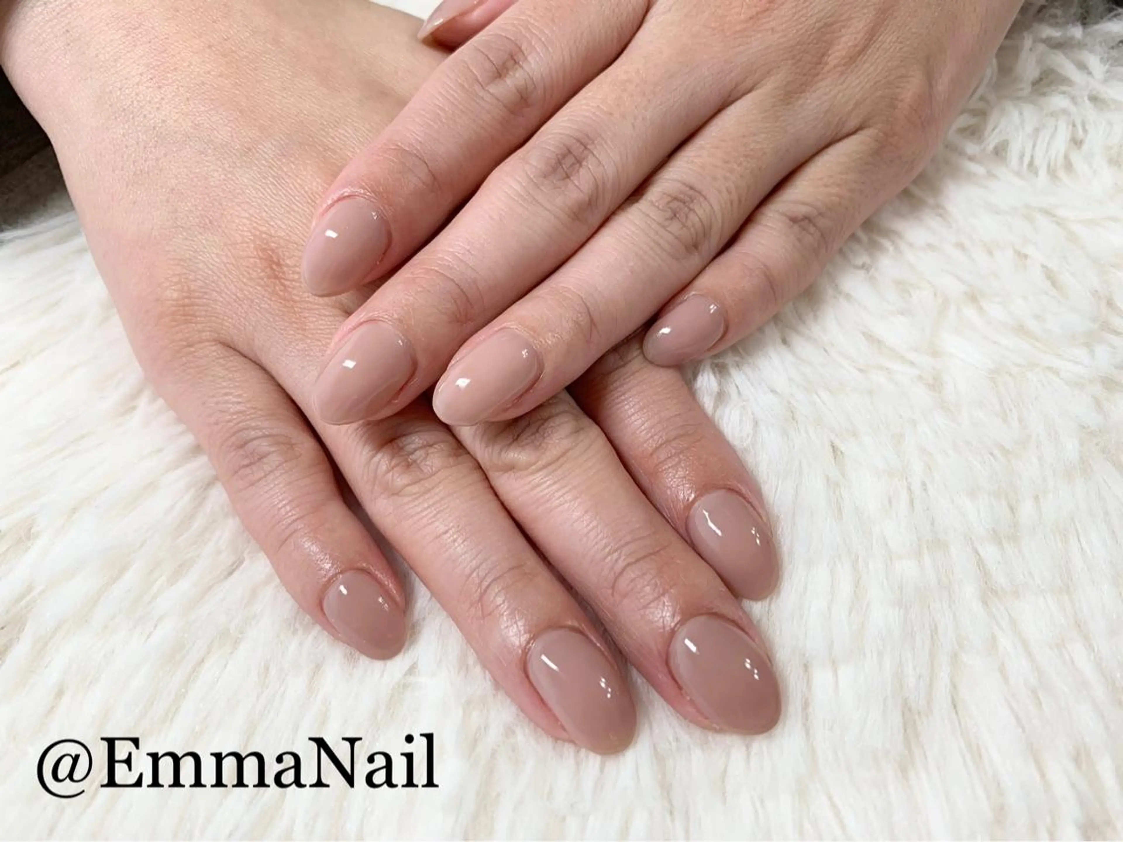 ネイル ジェルネイル ワンカラーネイル salon EM&A emiのネイルデザイン