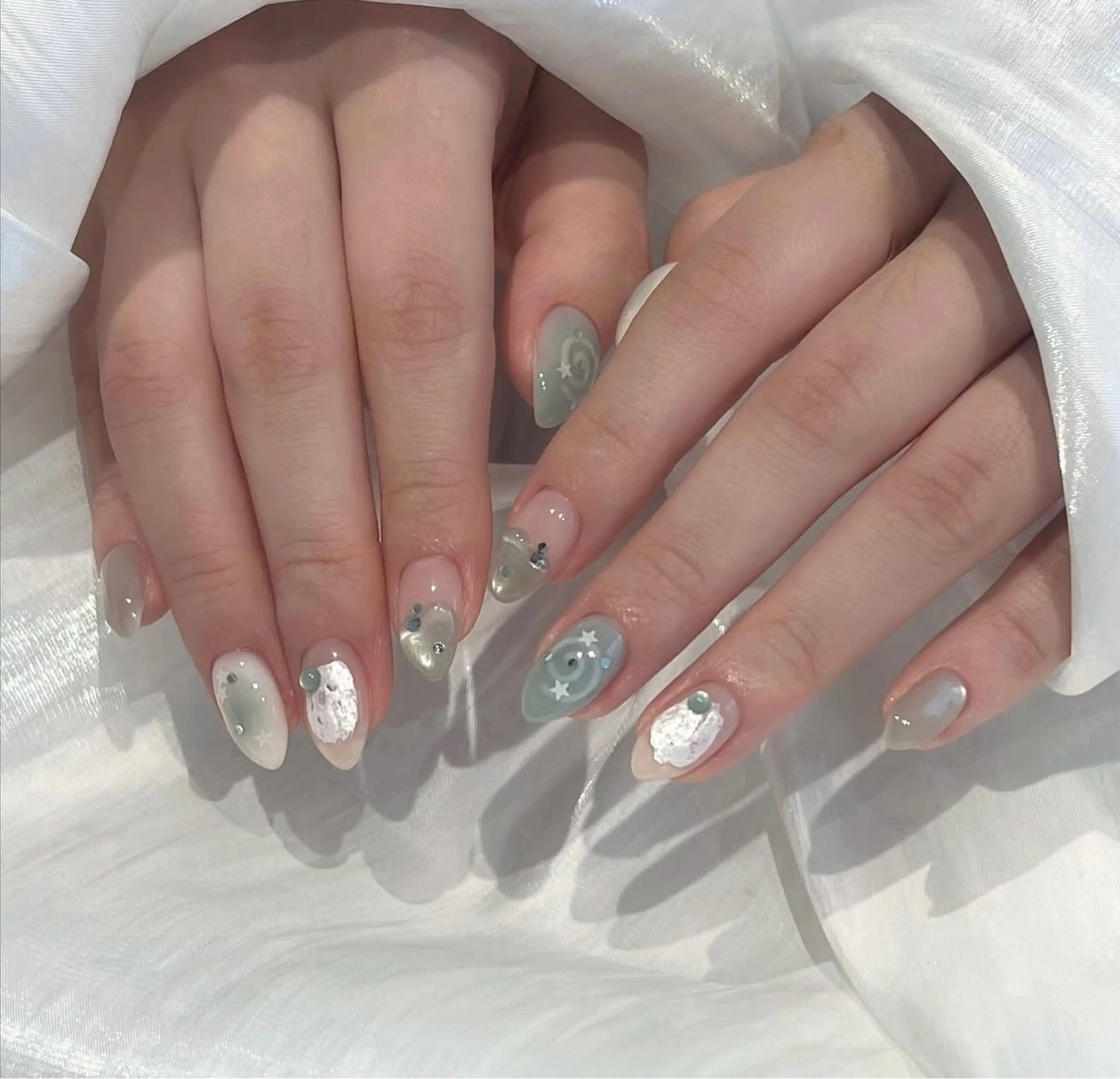 ネイル NailSalon✨ Écrinエクランのネイルデザイン
