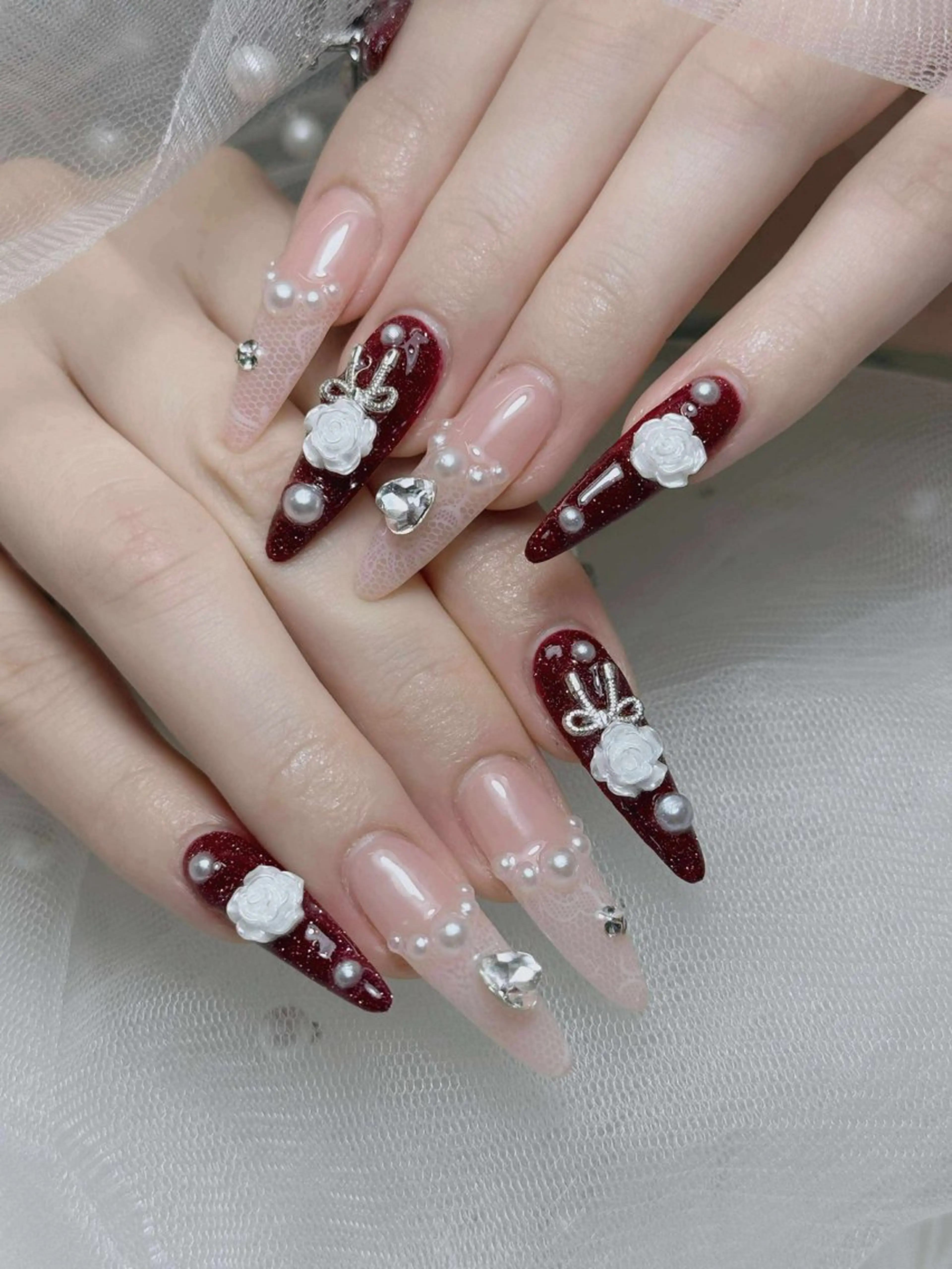 ネイル オーロラネイル チークネイル フットネイル フレンチネイル ハロウィン ハンドネイル Lumi Nail 新大久保3‘のネイルデザイン