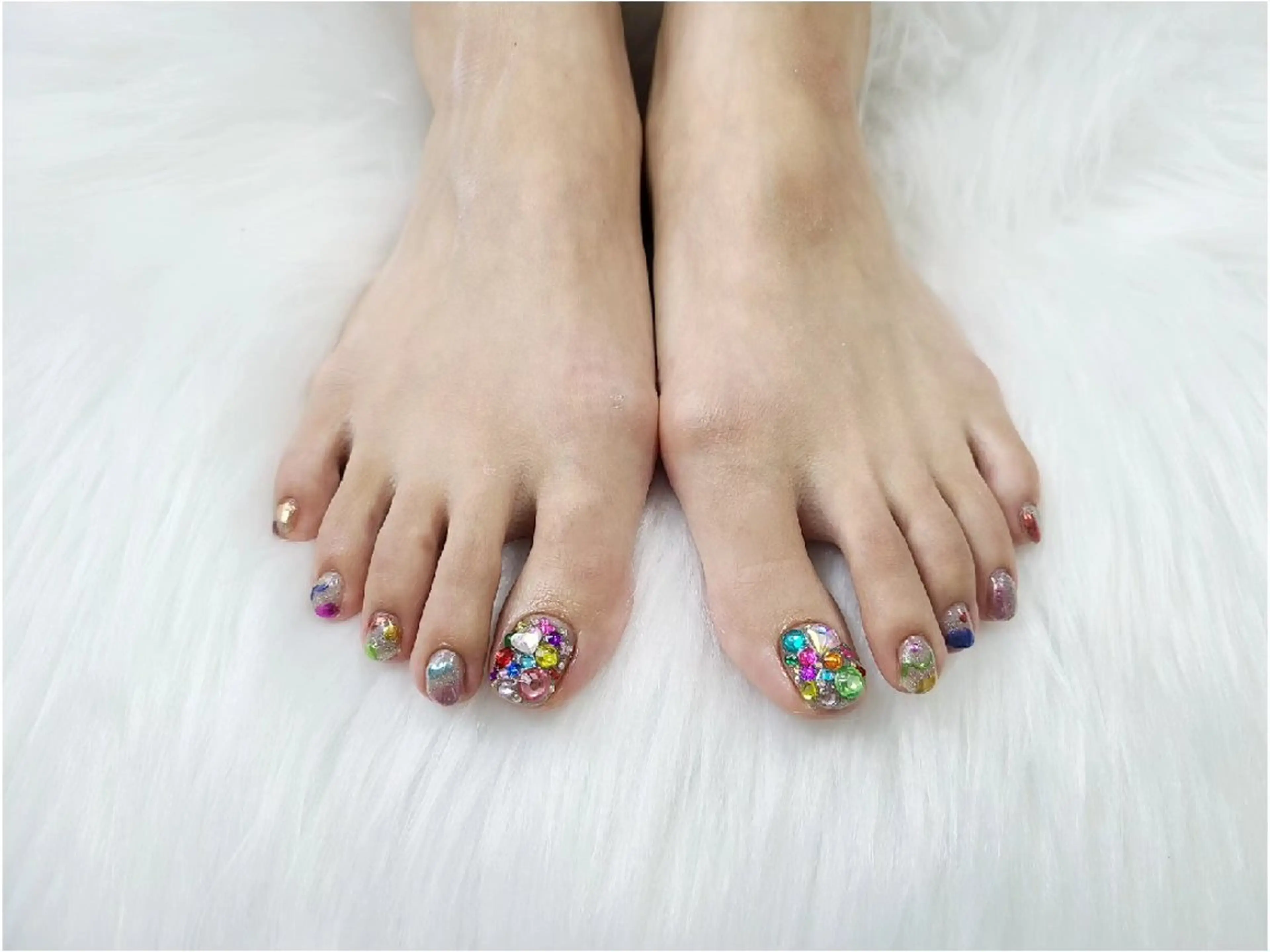 ネイル フットネイル Lily Eye&Nailのネイルデザイン