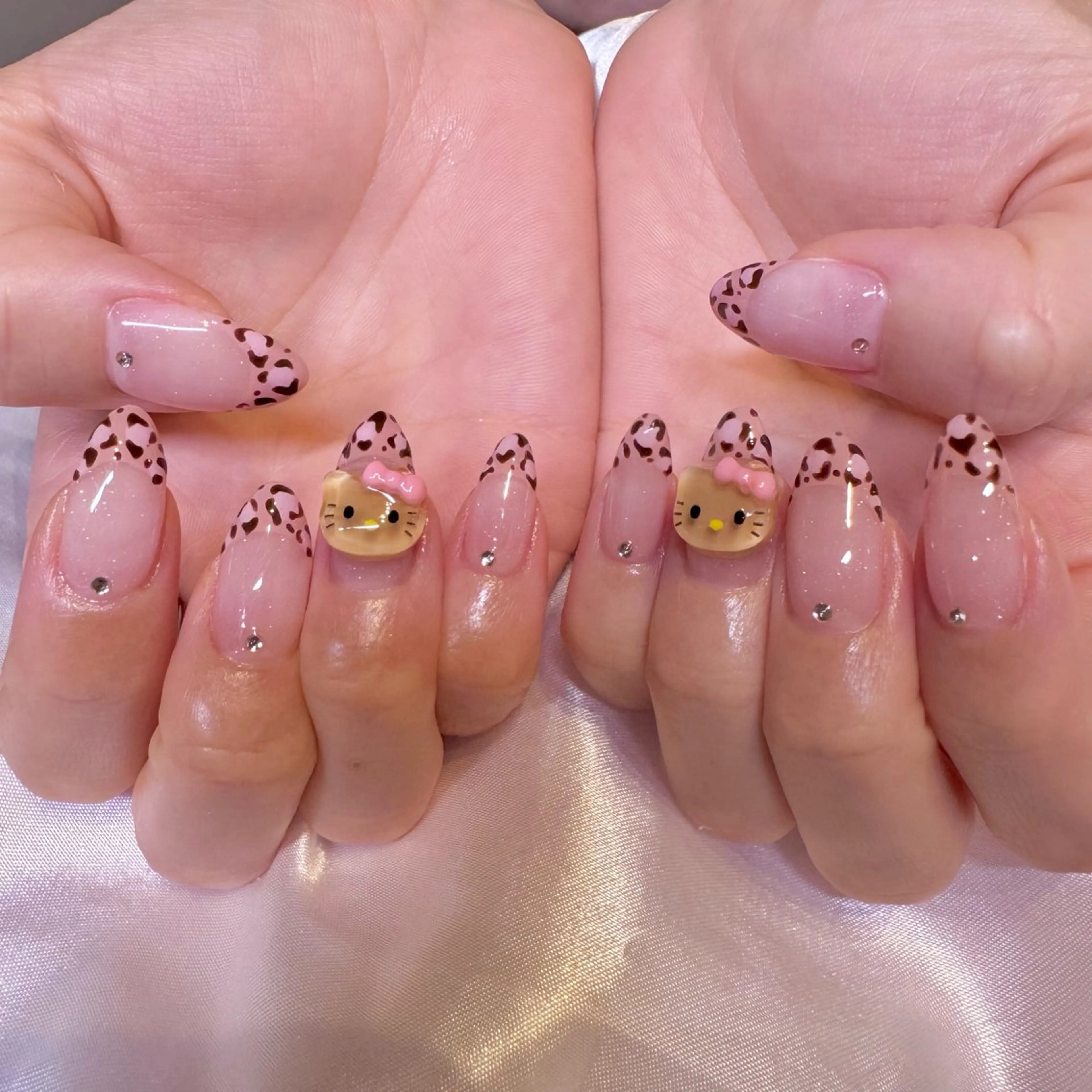 ネイル ハンドネイル nail salon e'mu💐のネイルデザイン