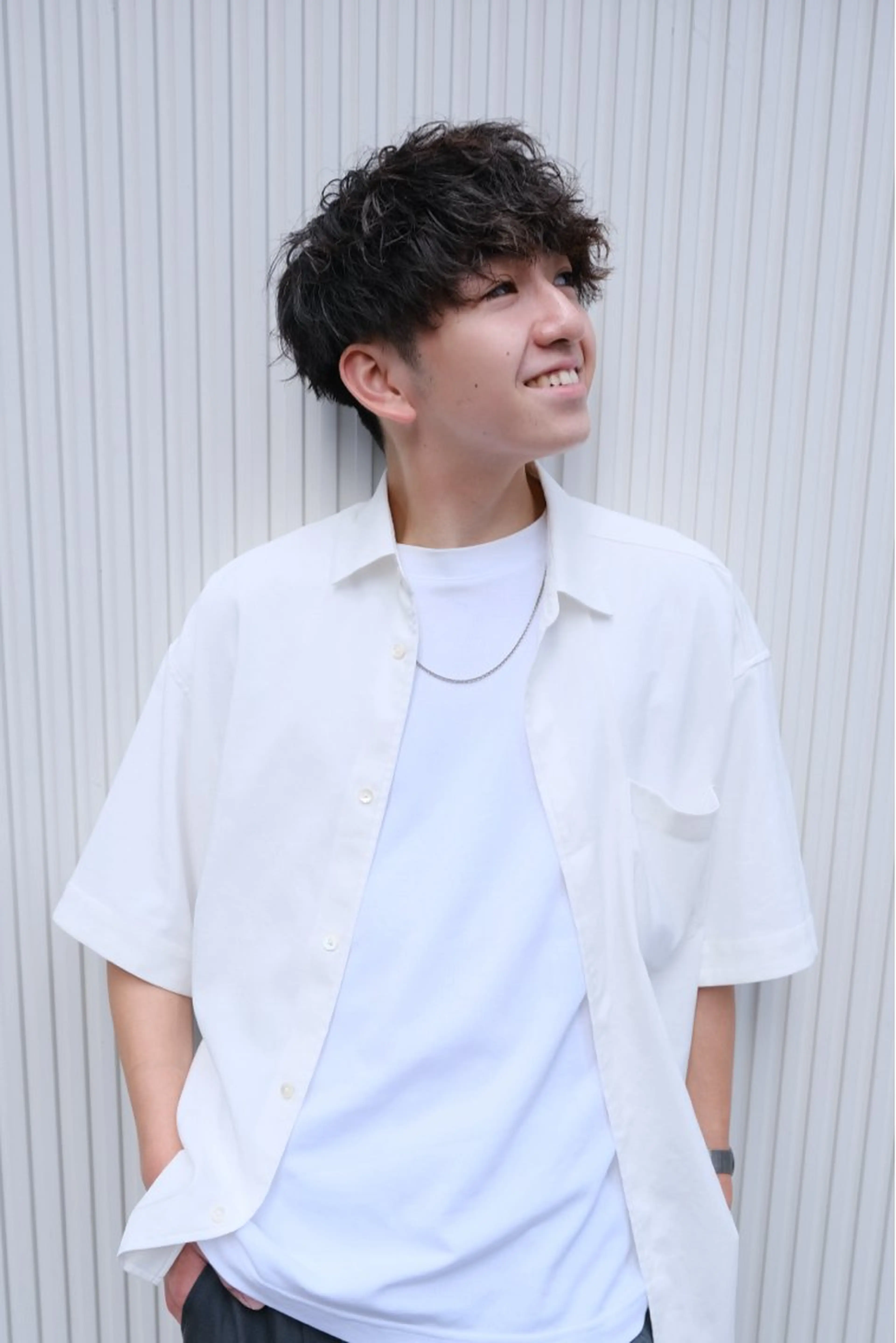 ショート パーマ メンズ カット パーマ 吉岡 昌吾のヘアスタイル