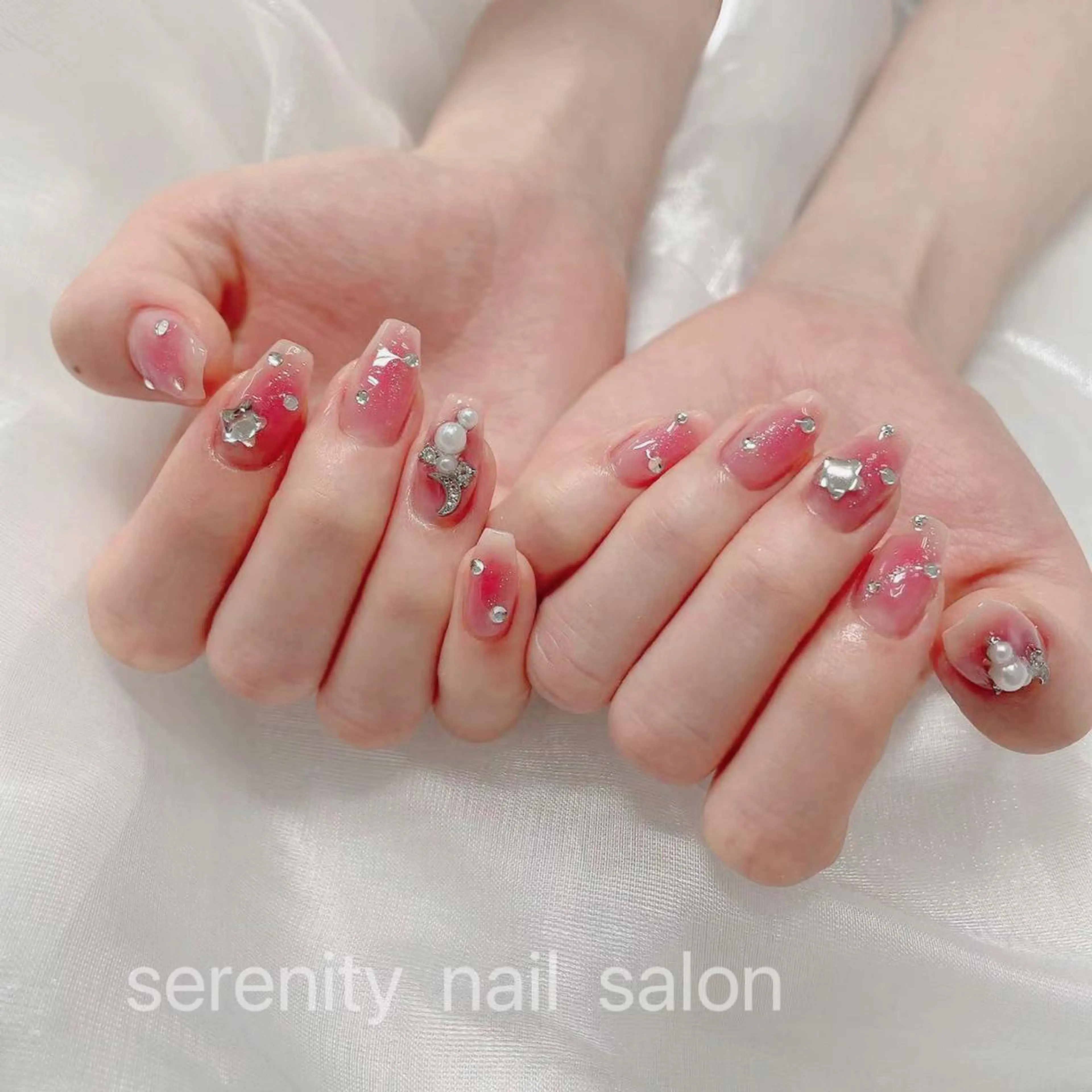 ネイル ハンドネイル ハンドケア ✨Serenity Nail salonのネイルデザイン