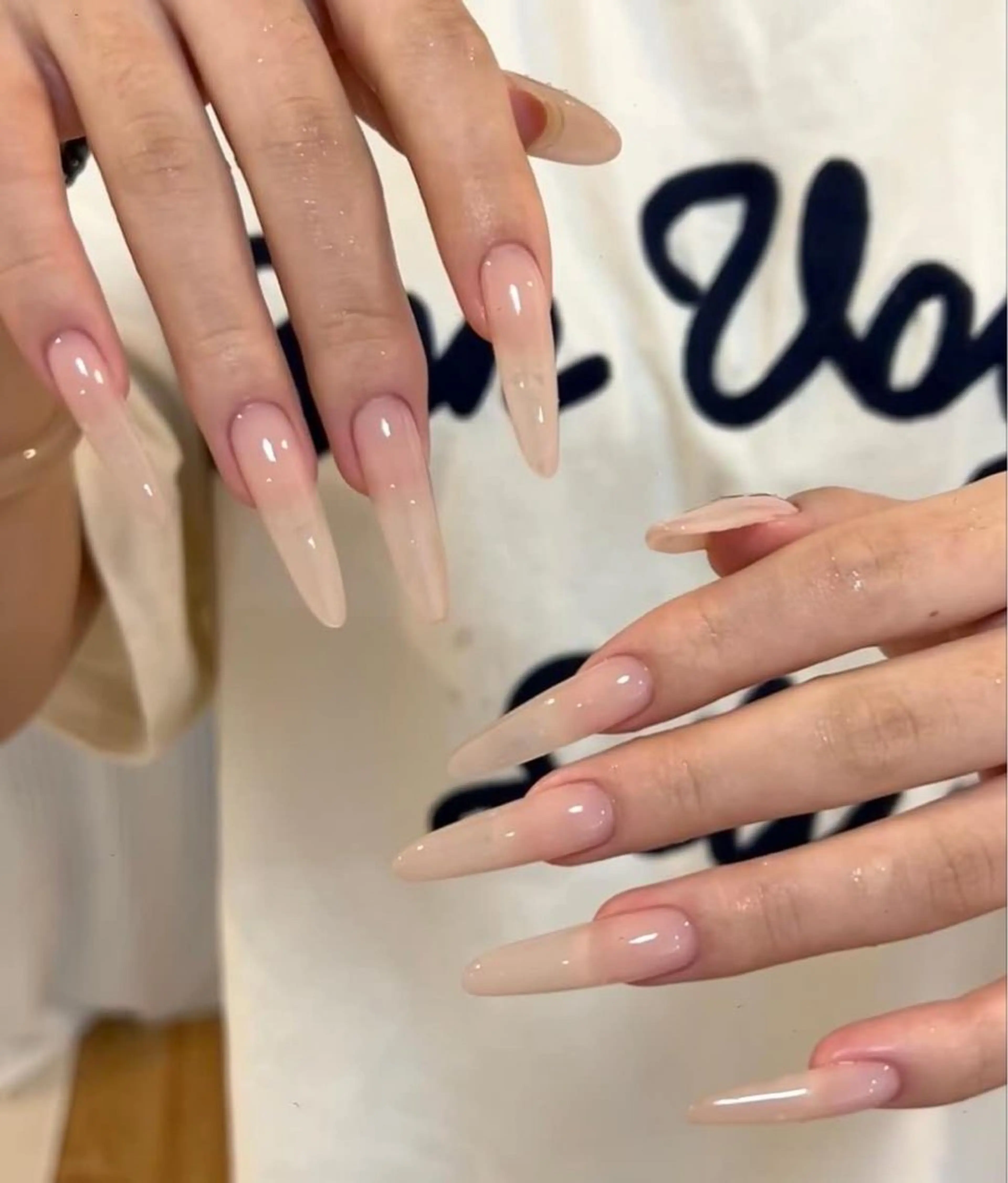 ミニモ限定☆新人スピードアップ☆チップ長さだしワンカラー🩷 4500円🈹かなり得🉐 口コミ🆖期間限定❗️の写真