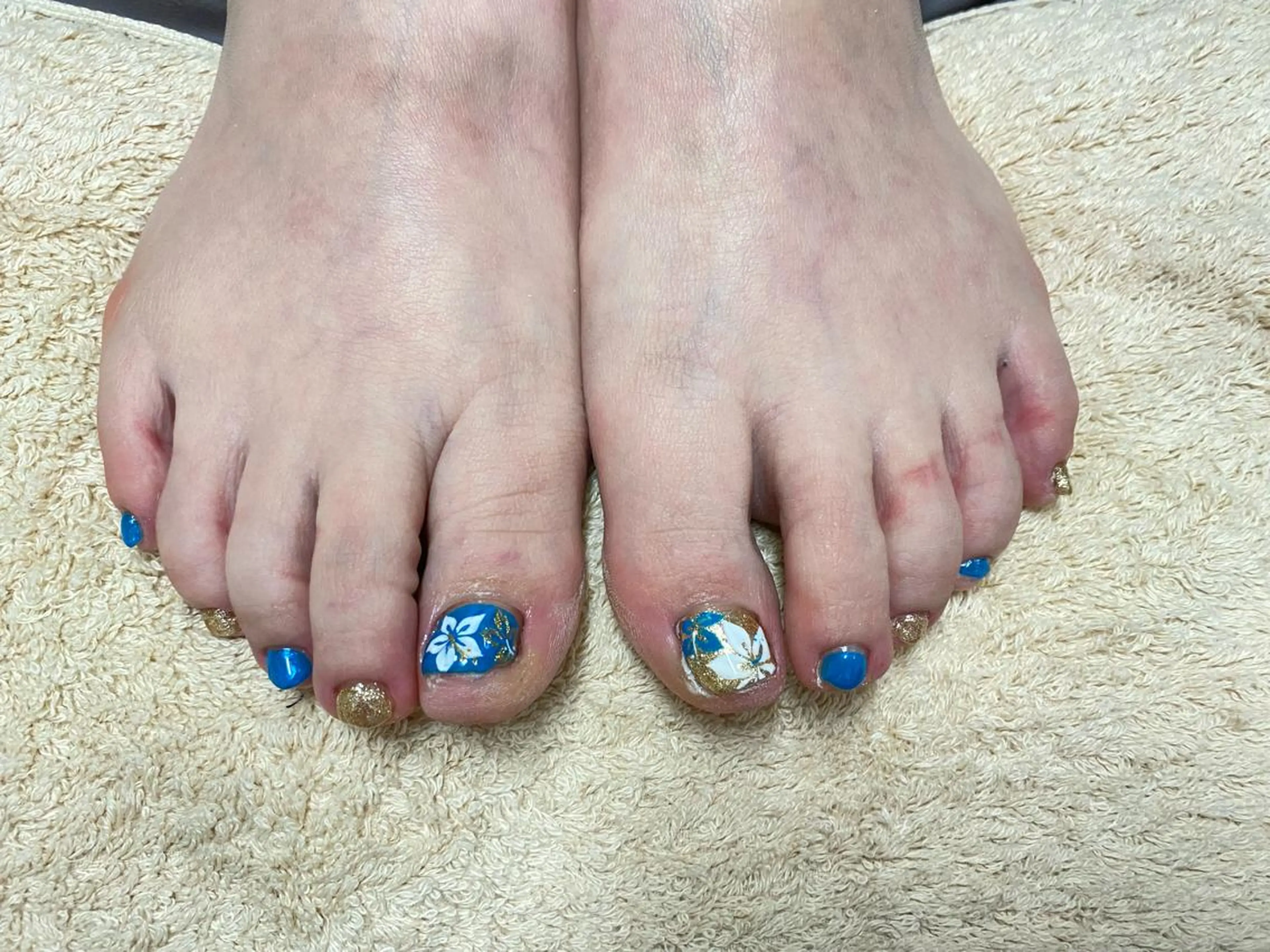 ネイル フットネイル MIMI RUSH 安城 jubilee店所属・鍋田 彩歌のマツエク・マツパデザイン