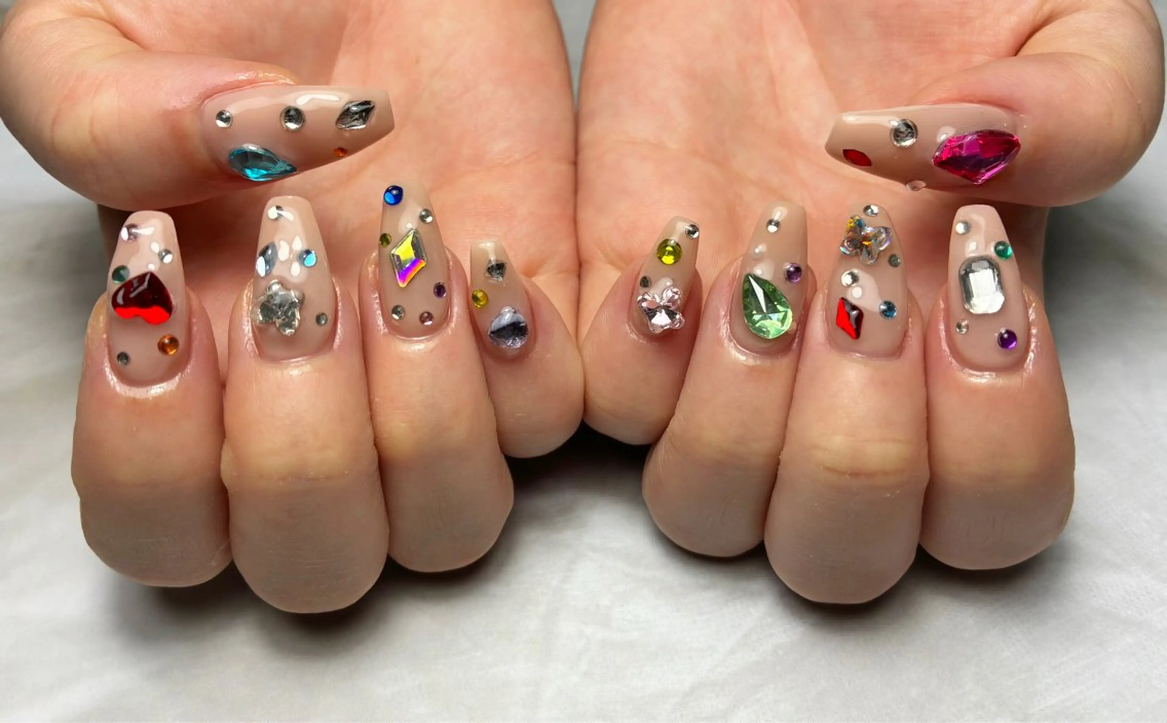 ネイル ハンドネイル ネイルサロン Bebeのネイルデザイン